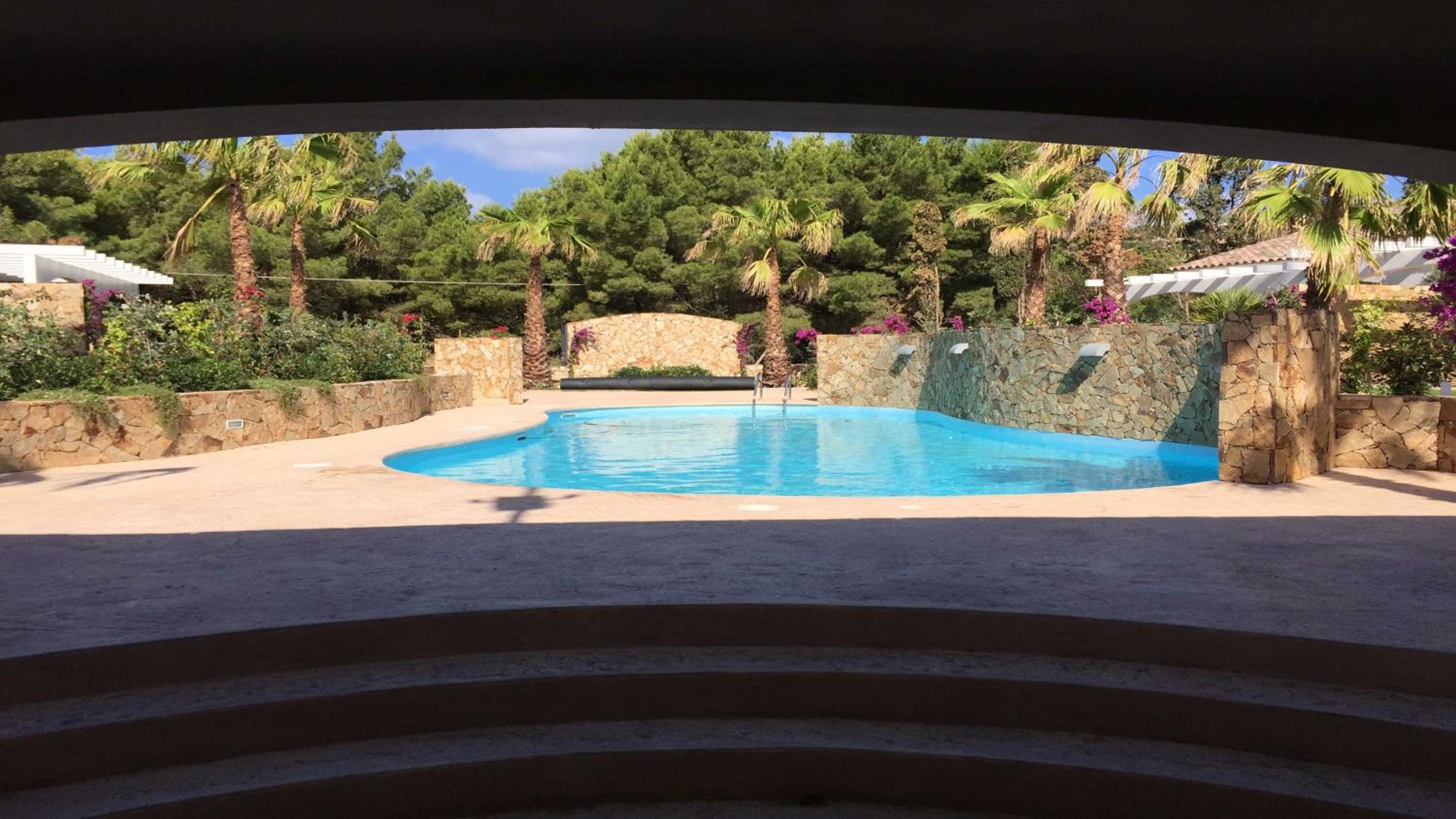 RESIDENCE ELEGANCE ville ed appartamenti a Porto Pino view 5