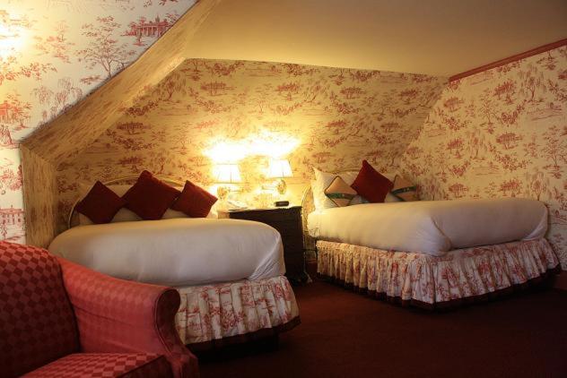 A Cambridge House Inn - Property Image 9