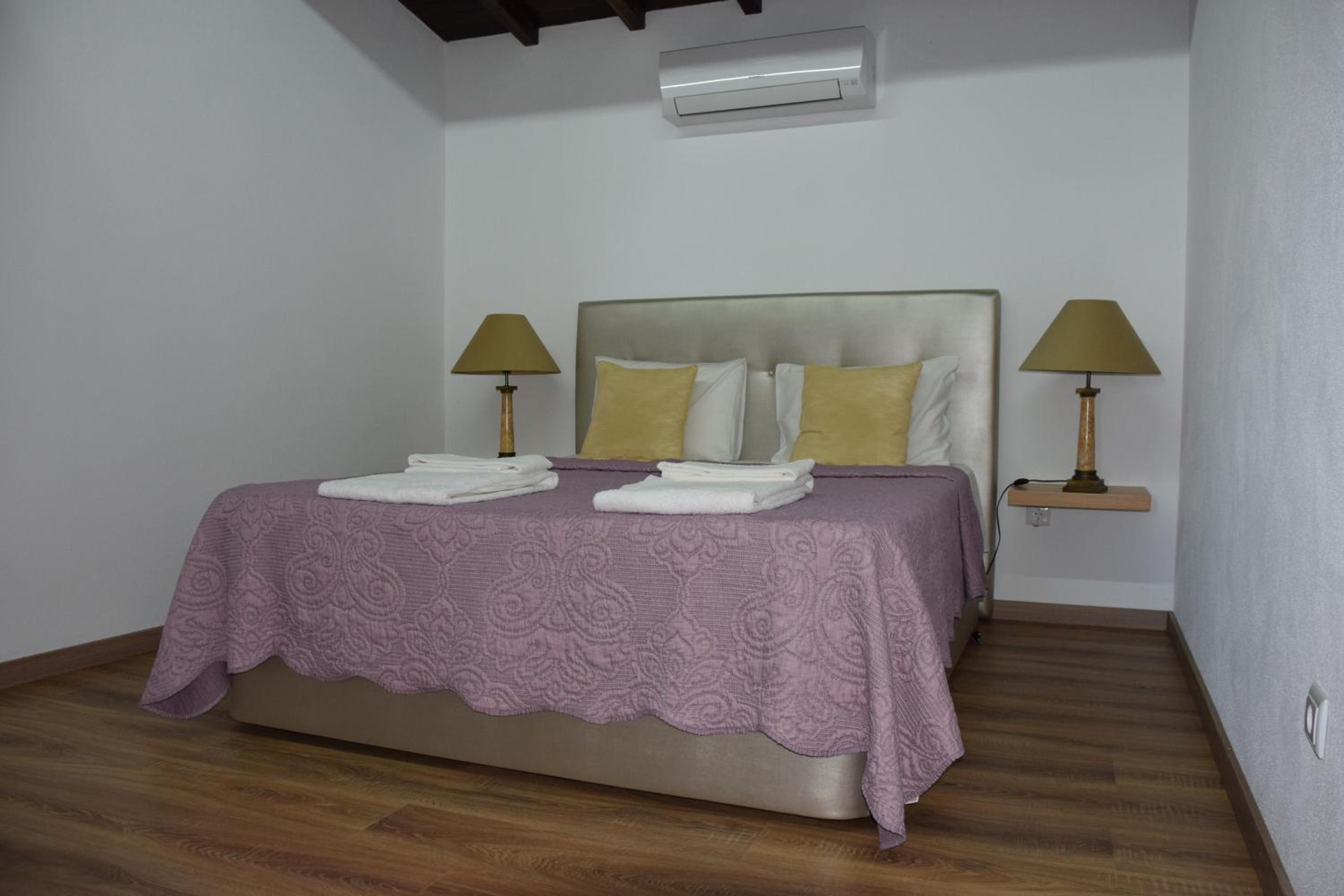 Photo 65
