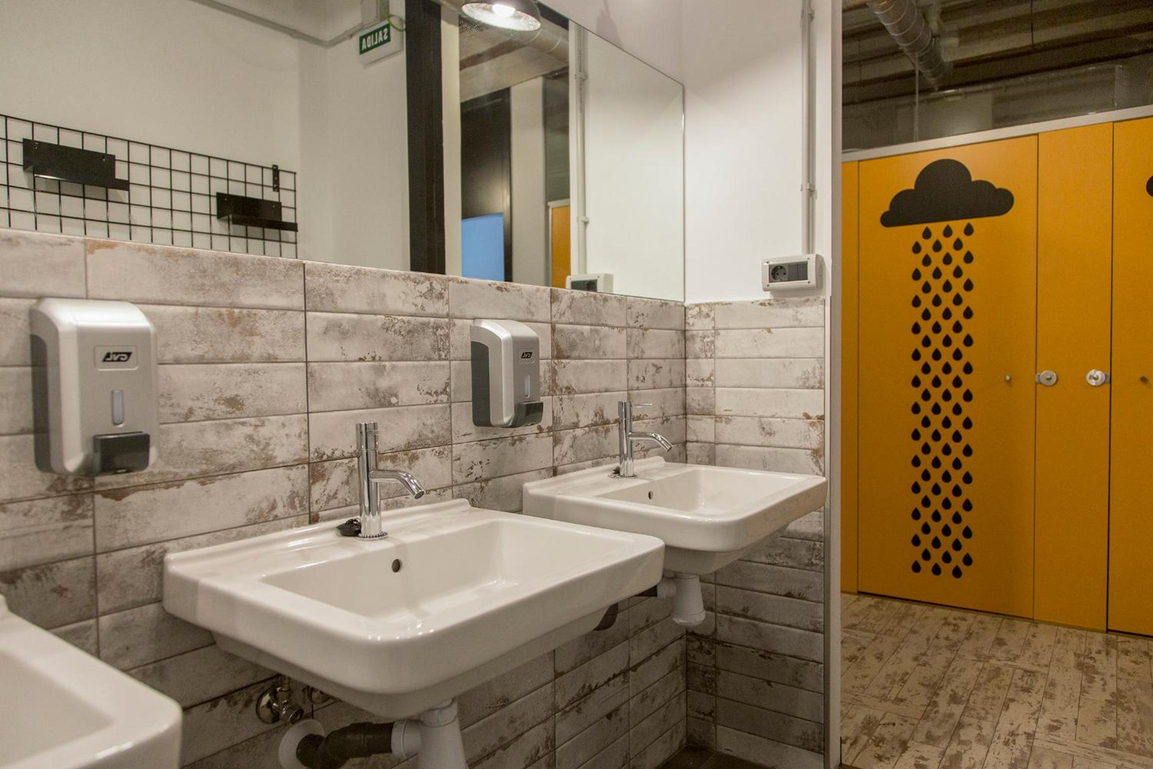 Green River Hostel