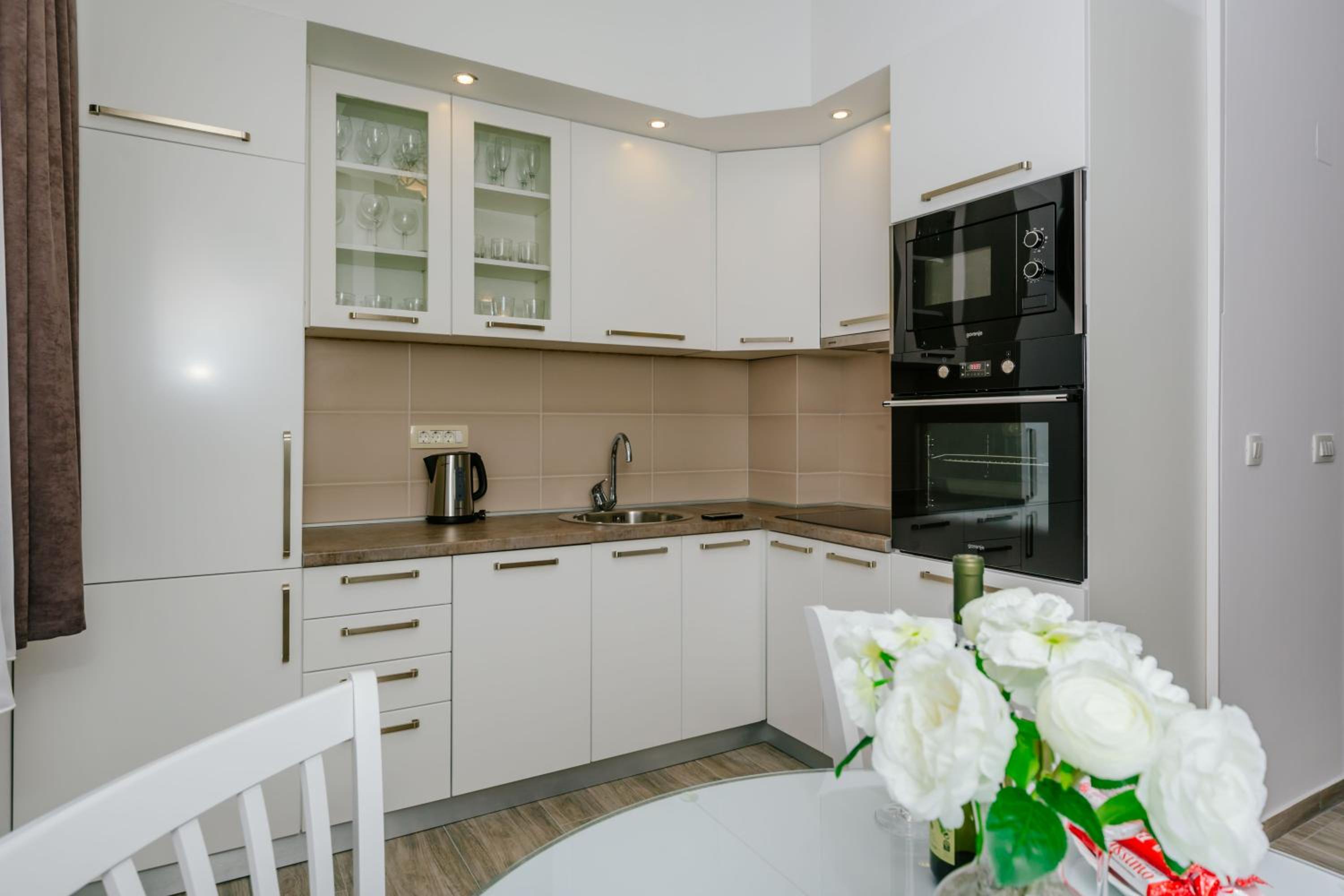 Opium Mar Apartments