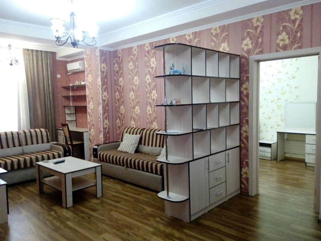 Bishkek Maximus Apartament 2 view 3