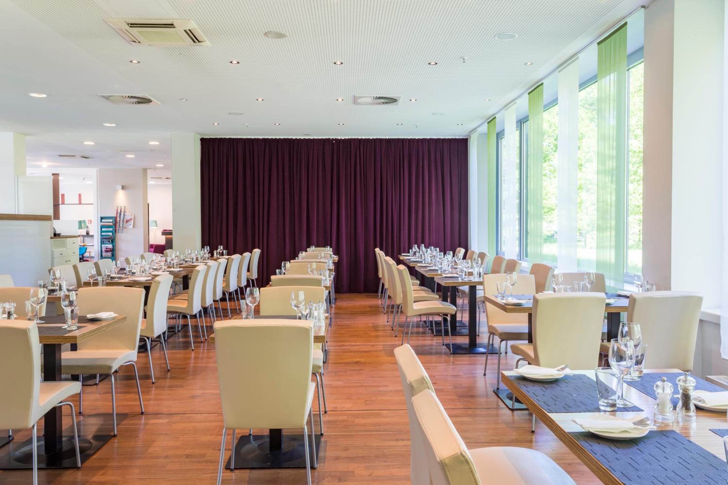 Park Inn by Radisson Frankfurt Airport - Property Image 35