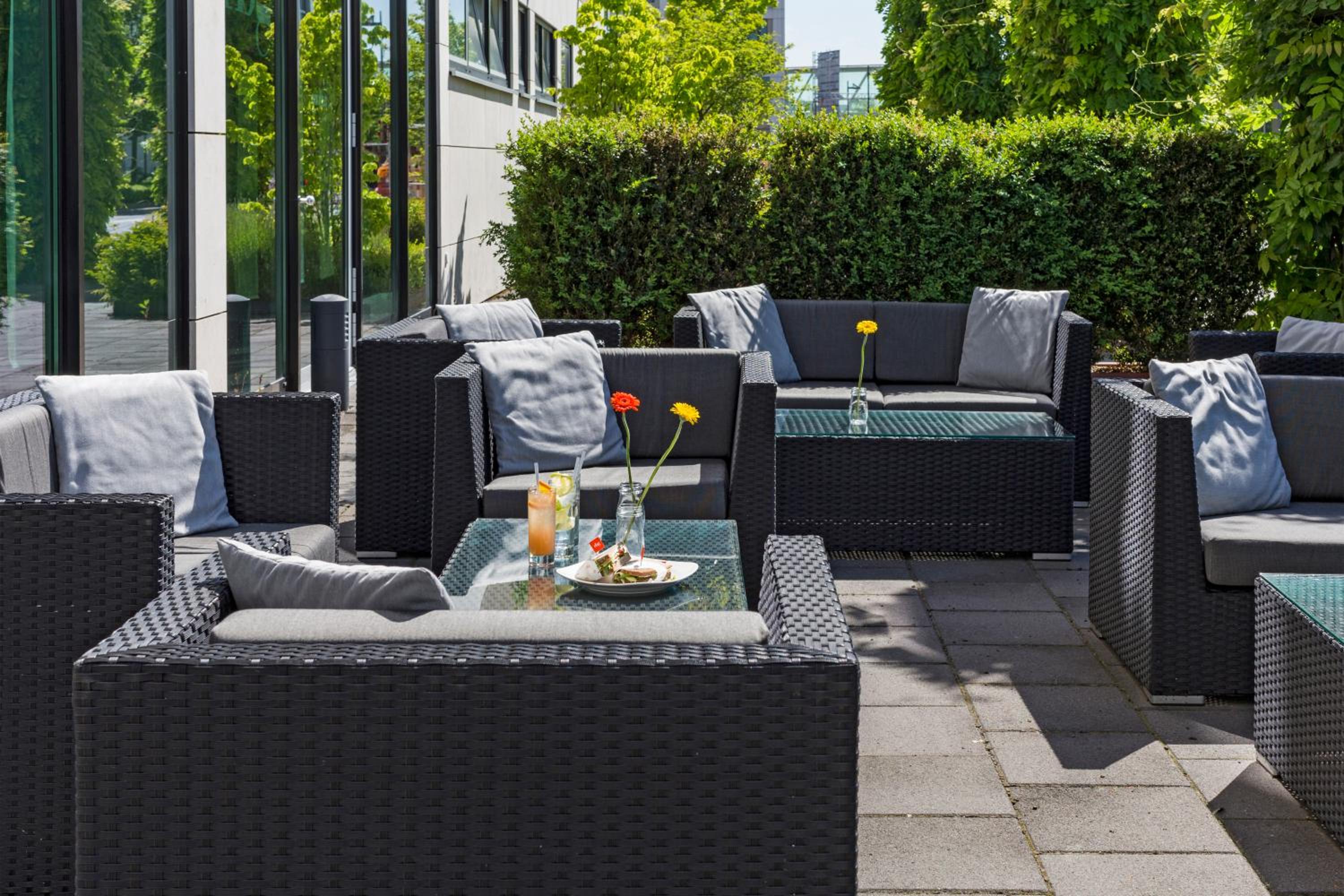 Park Inn by Radisson Frankfurt Airport - Property Image 4