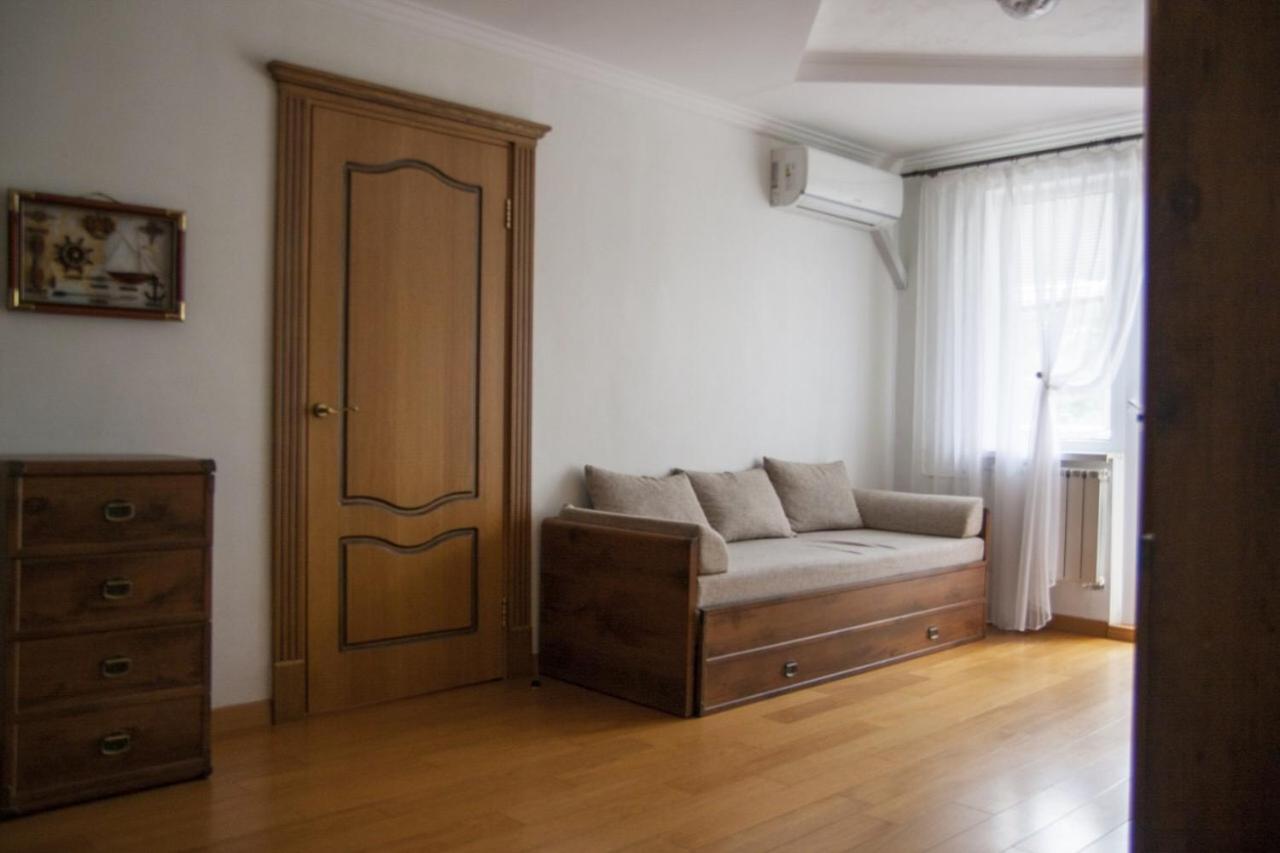 Apartment on Vandy Vasylevskoi Street 3 view 3