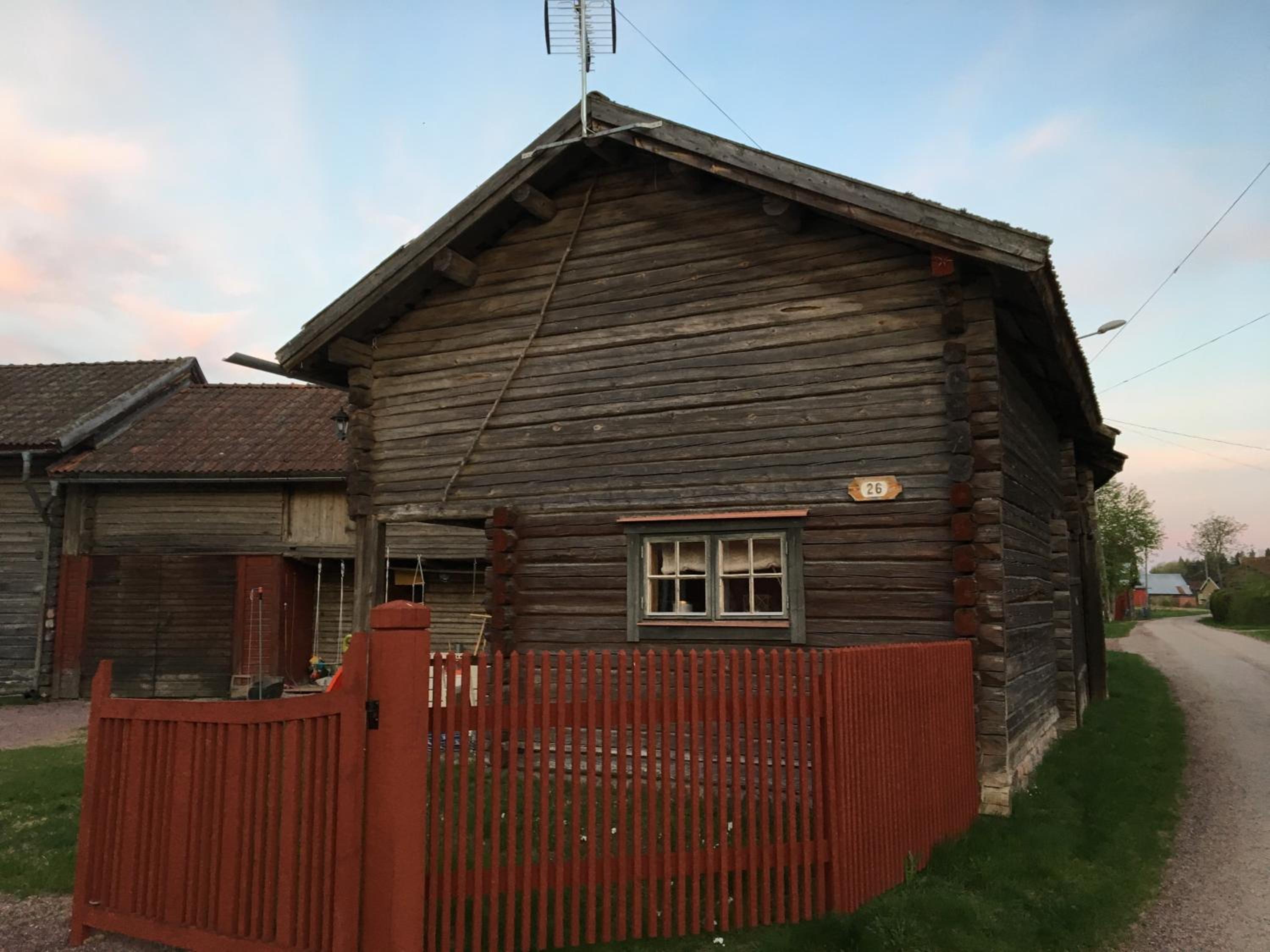 Photo 33