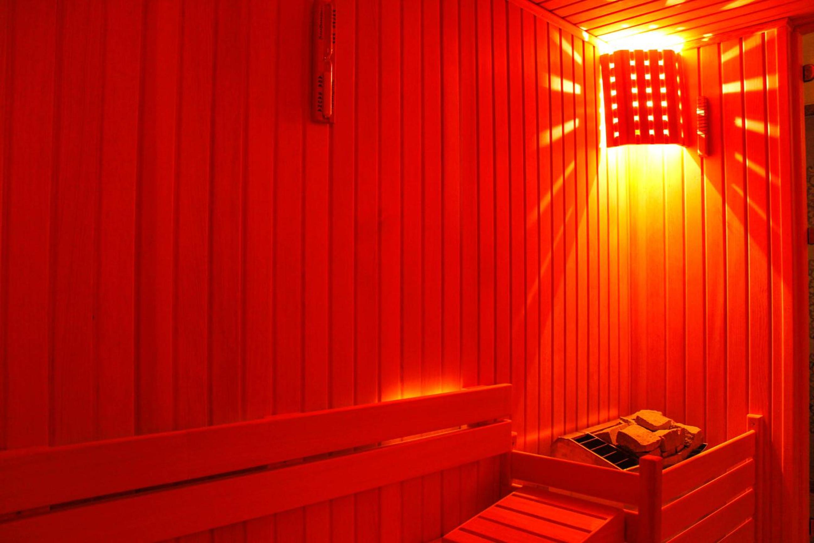 Ark Apart and Suite Hotel - Image 6