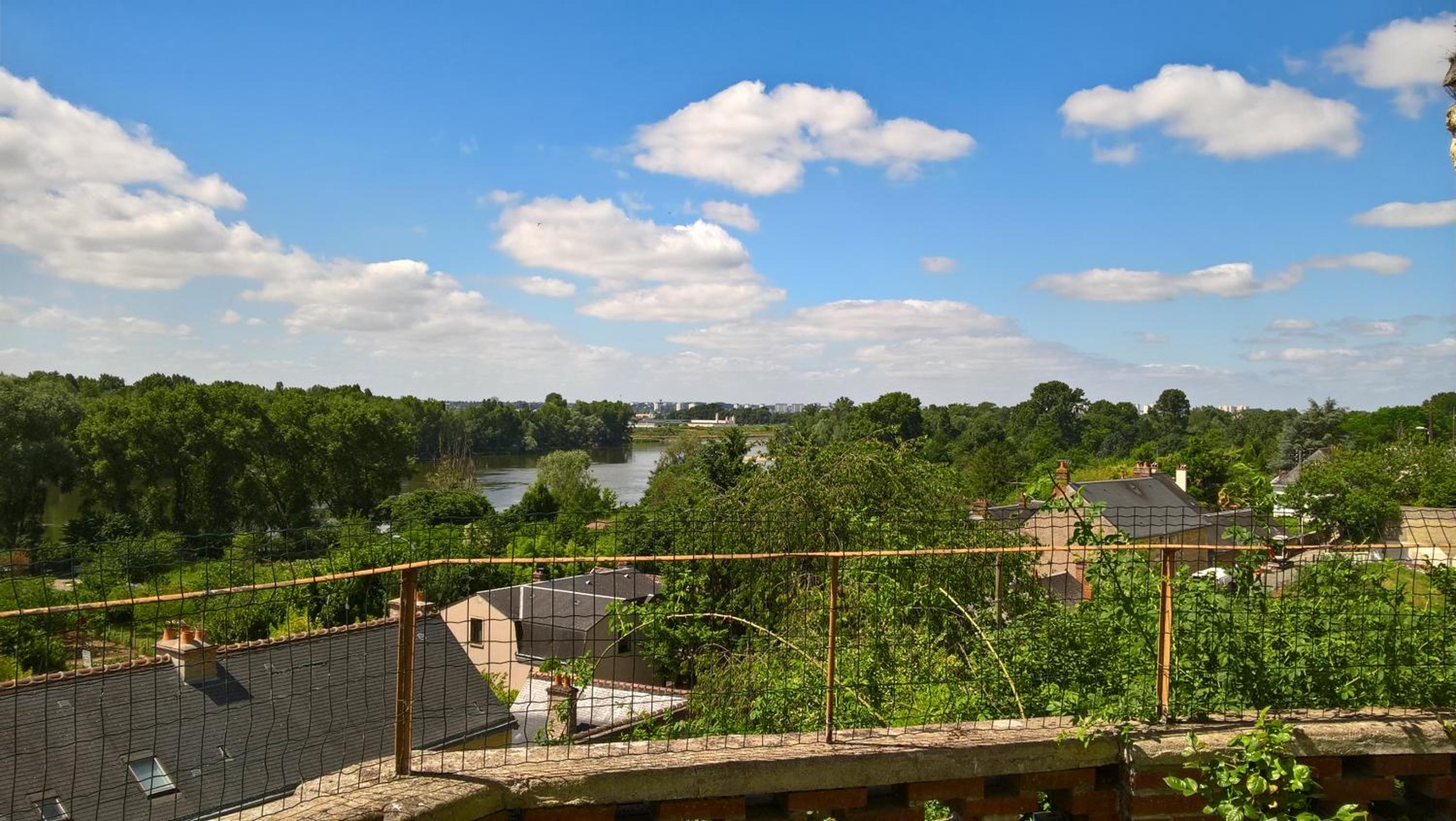 Le Gite de la Loire view 2
