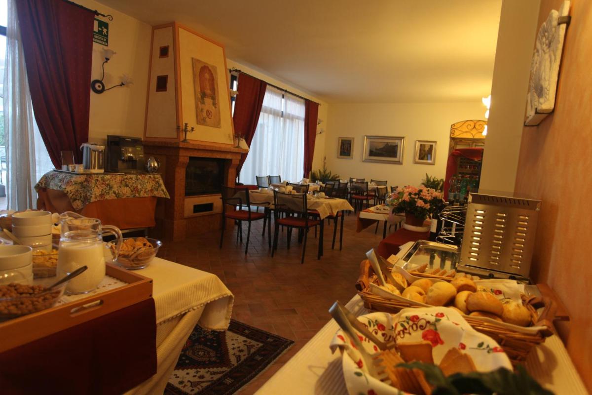 Photo 47