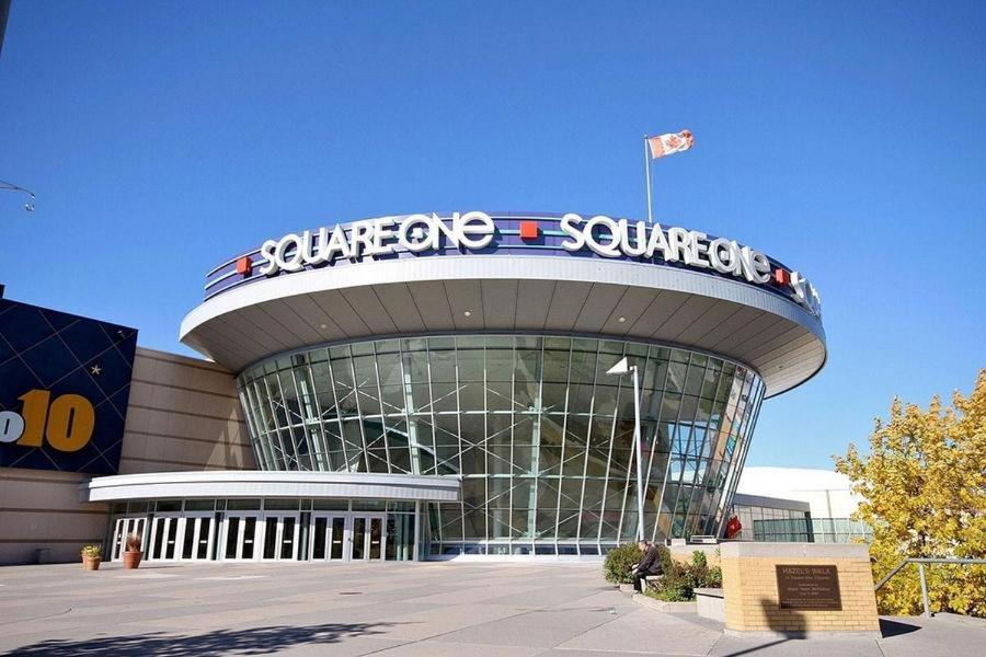 Royal Stays Furnished Apartments - Square One