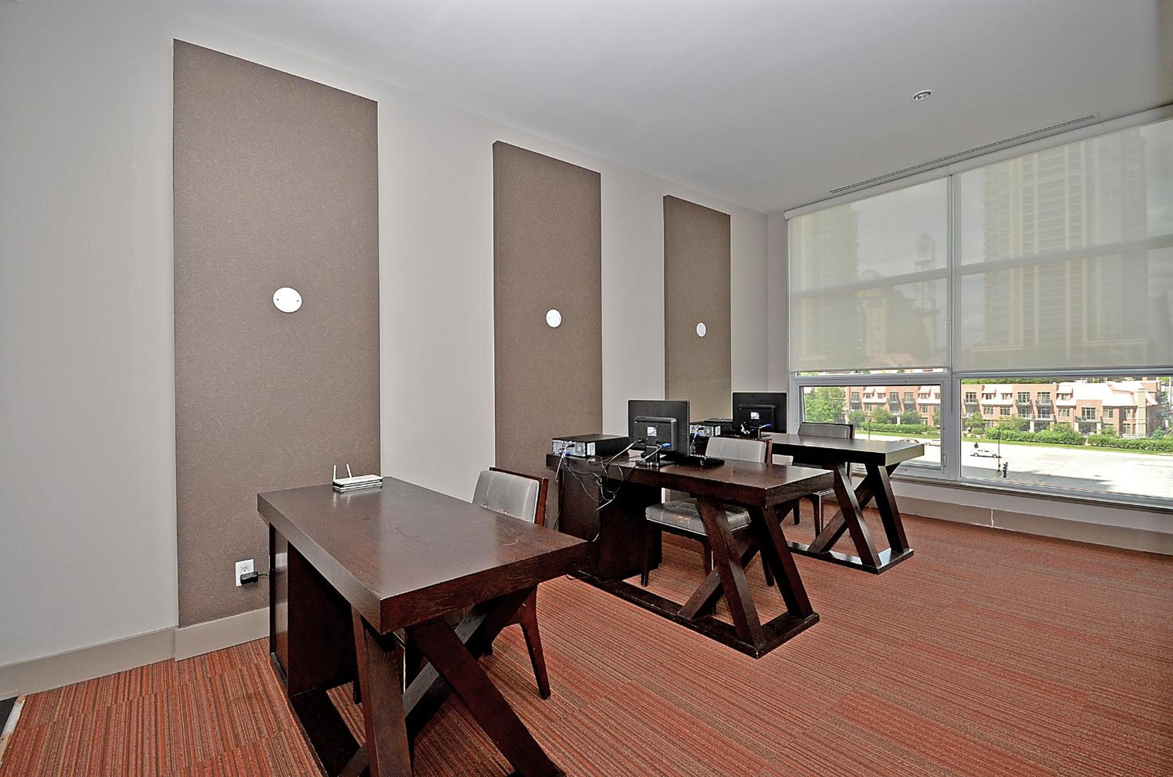 Royal Stays Furnished Apartments - Square One