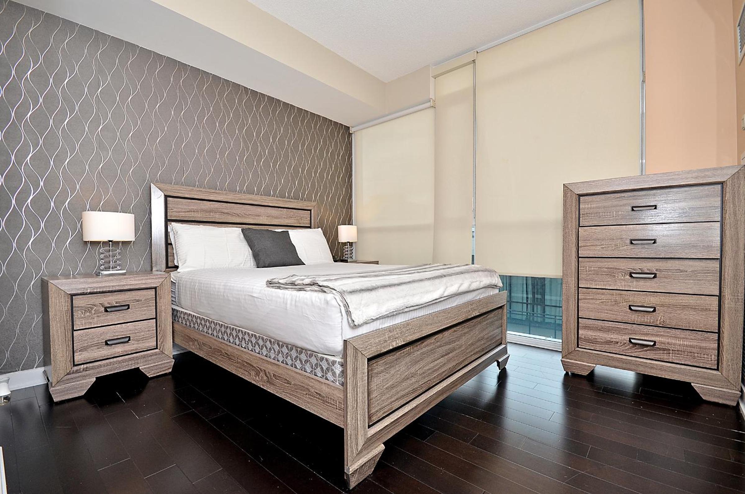 Royal Stays Furnished Apartments - Square One