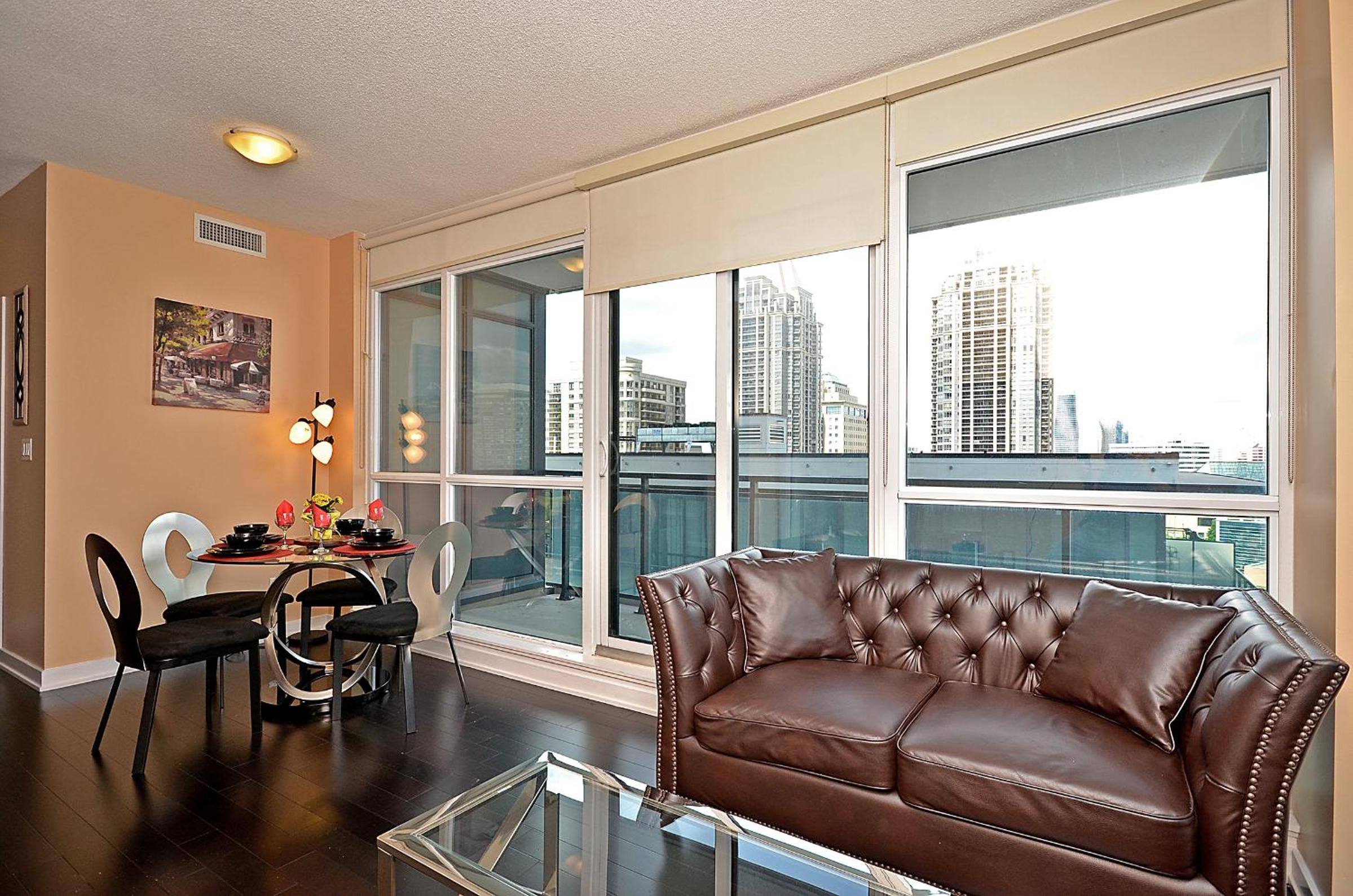 Royal Stays Furnished Apartments - Square One