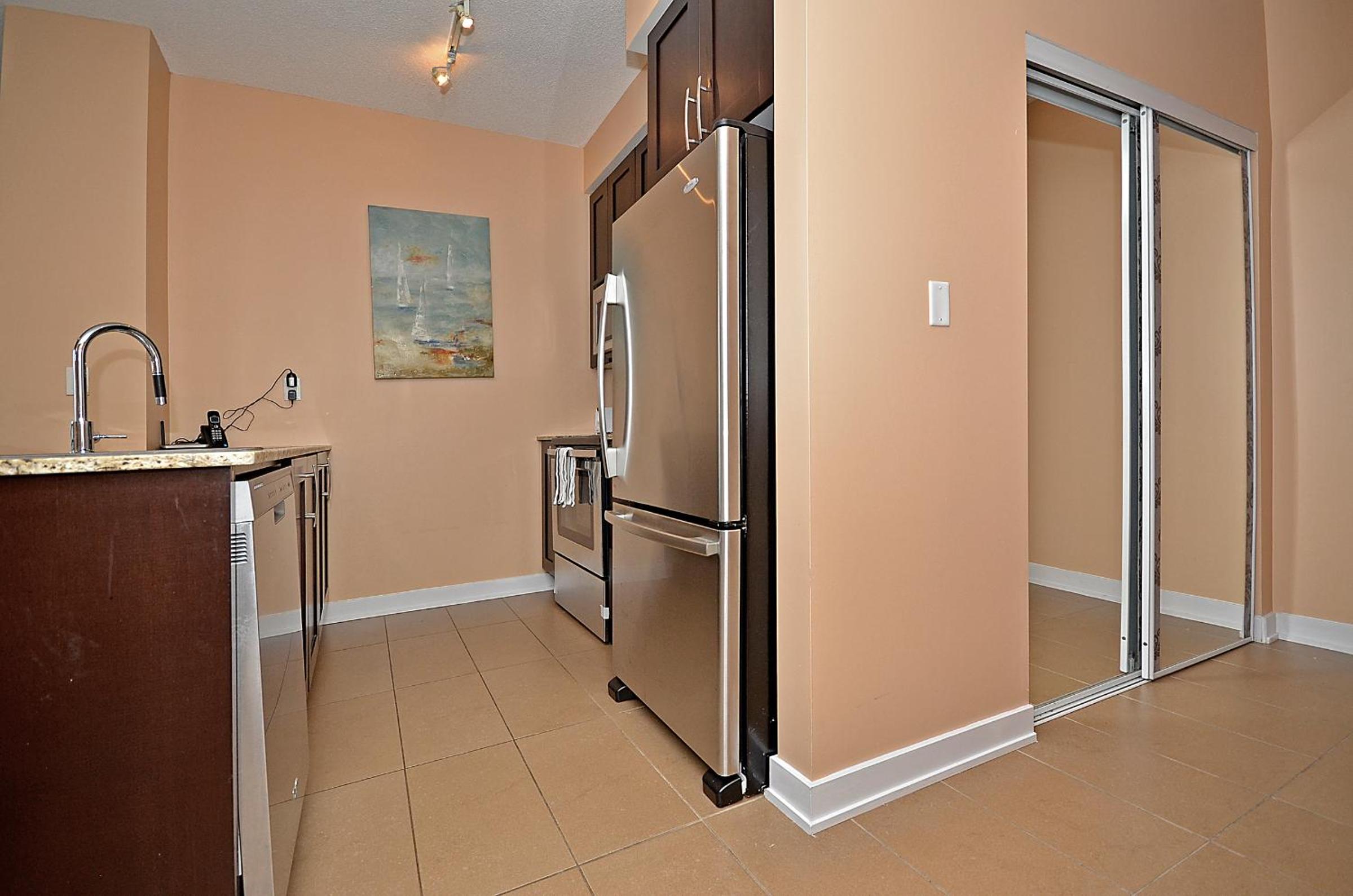 Royal Stays Furnished Apartments - Square One