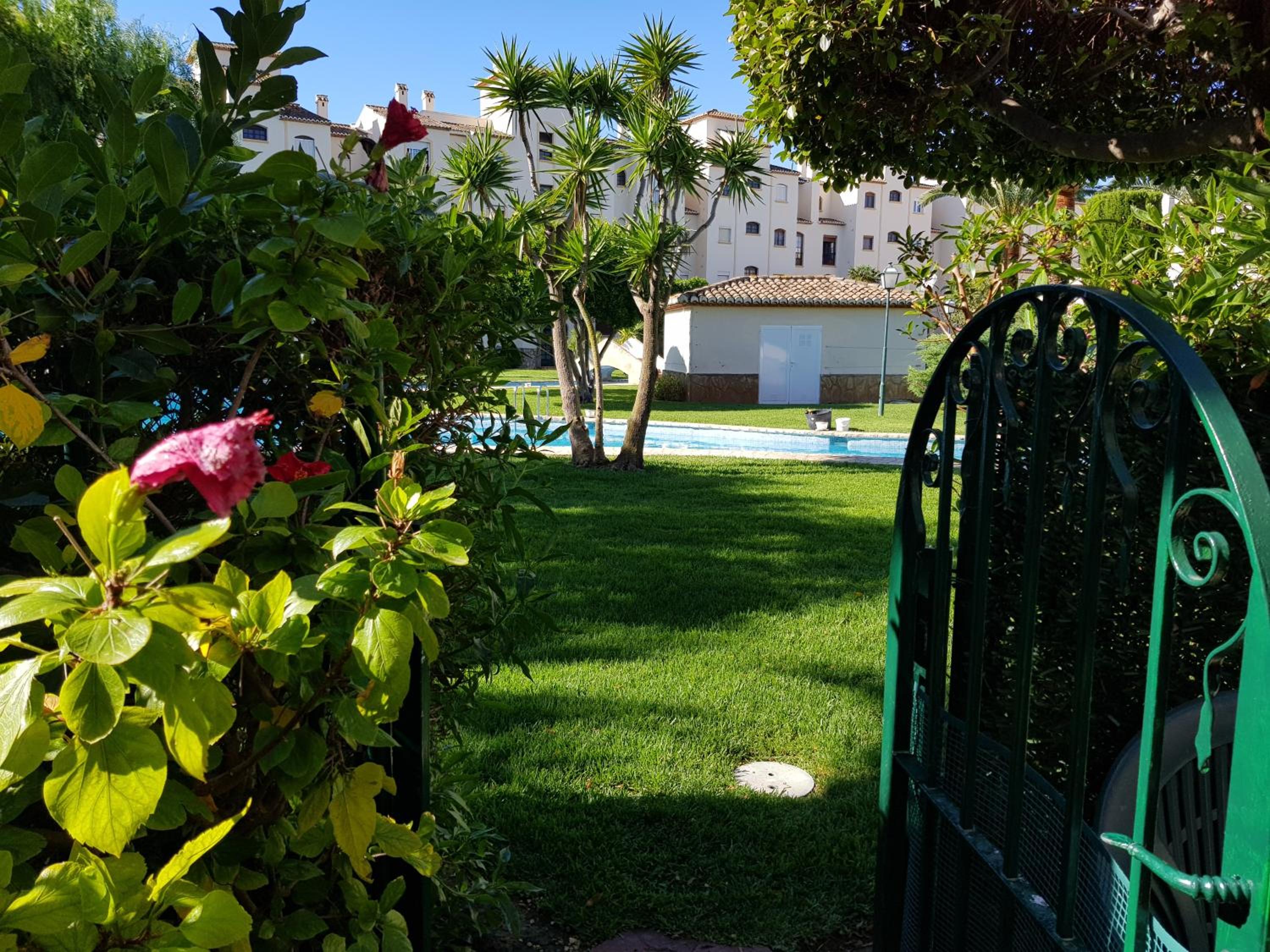 JAVEA - La Isla photo 3