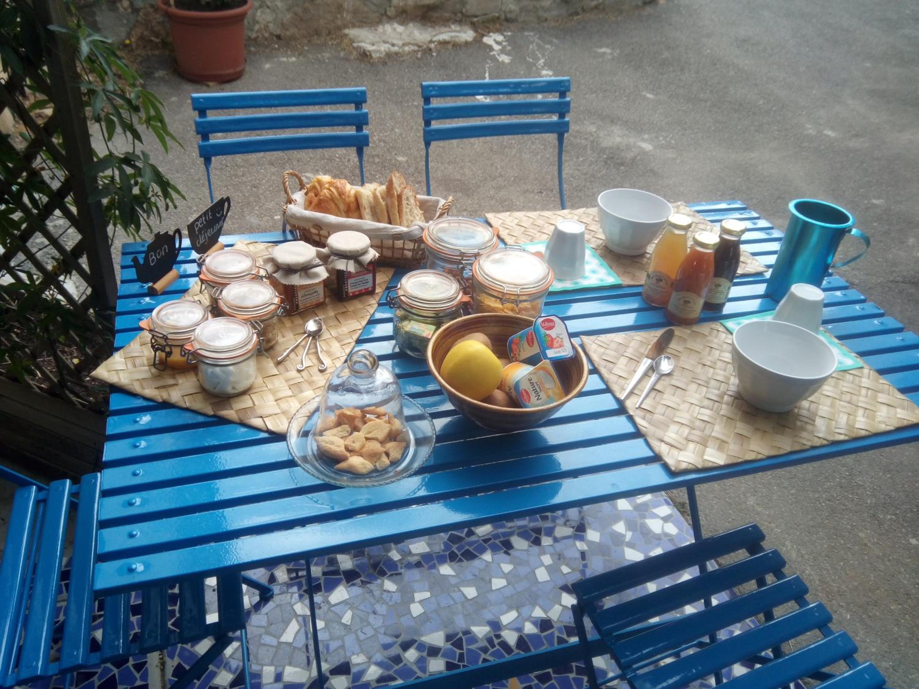 Fa Mille Maison Bleue view 5
