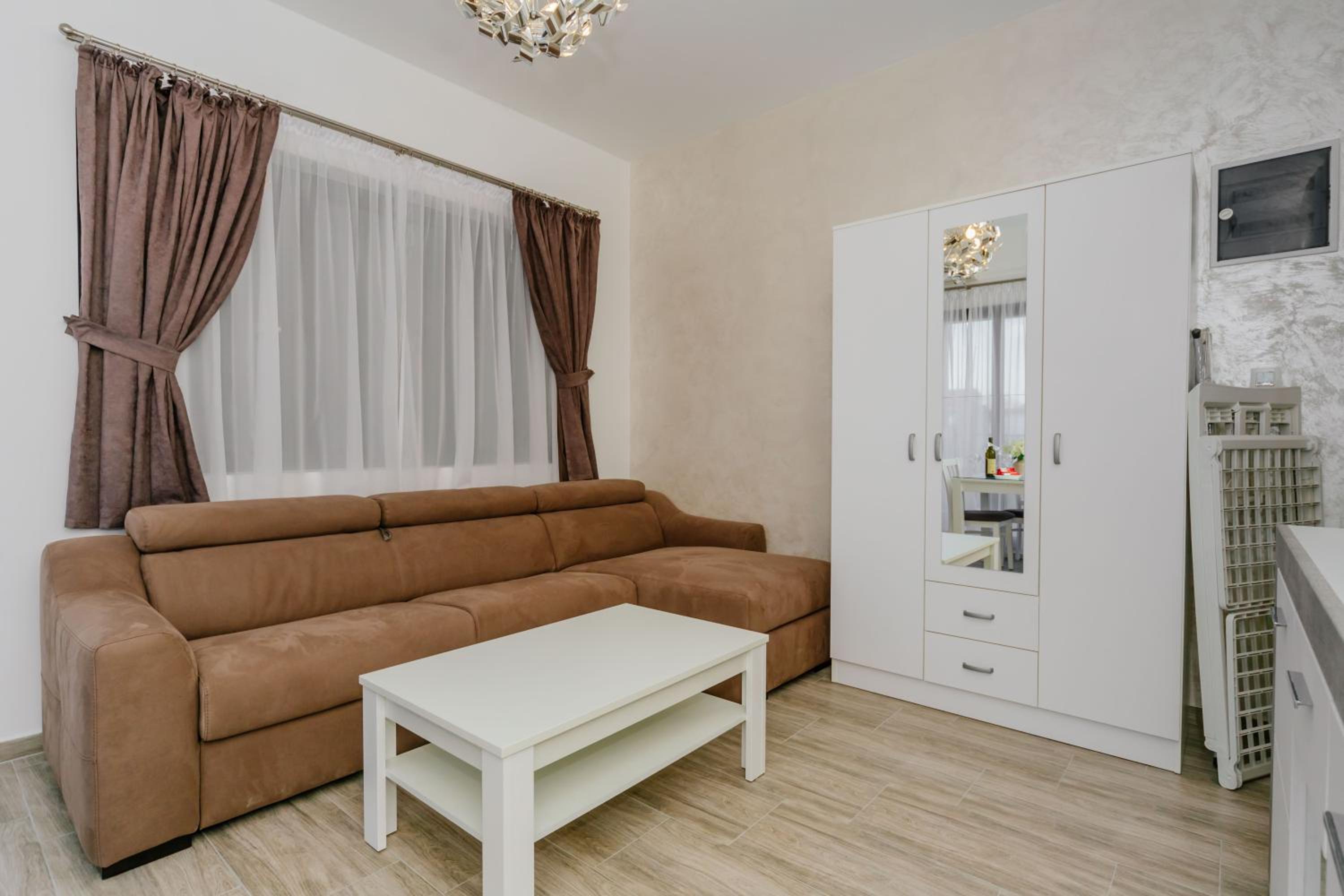 Opium Mar Apartments