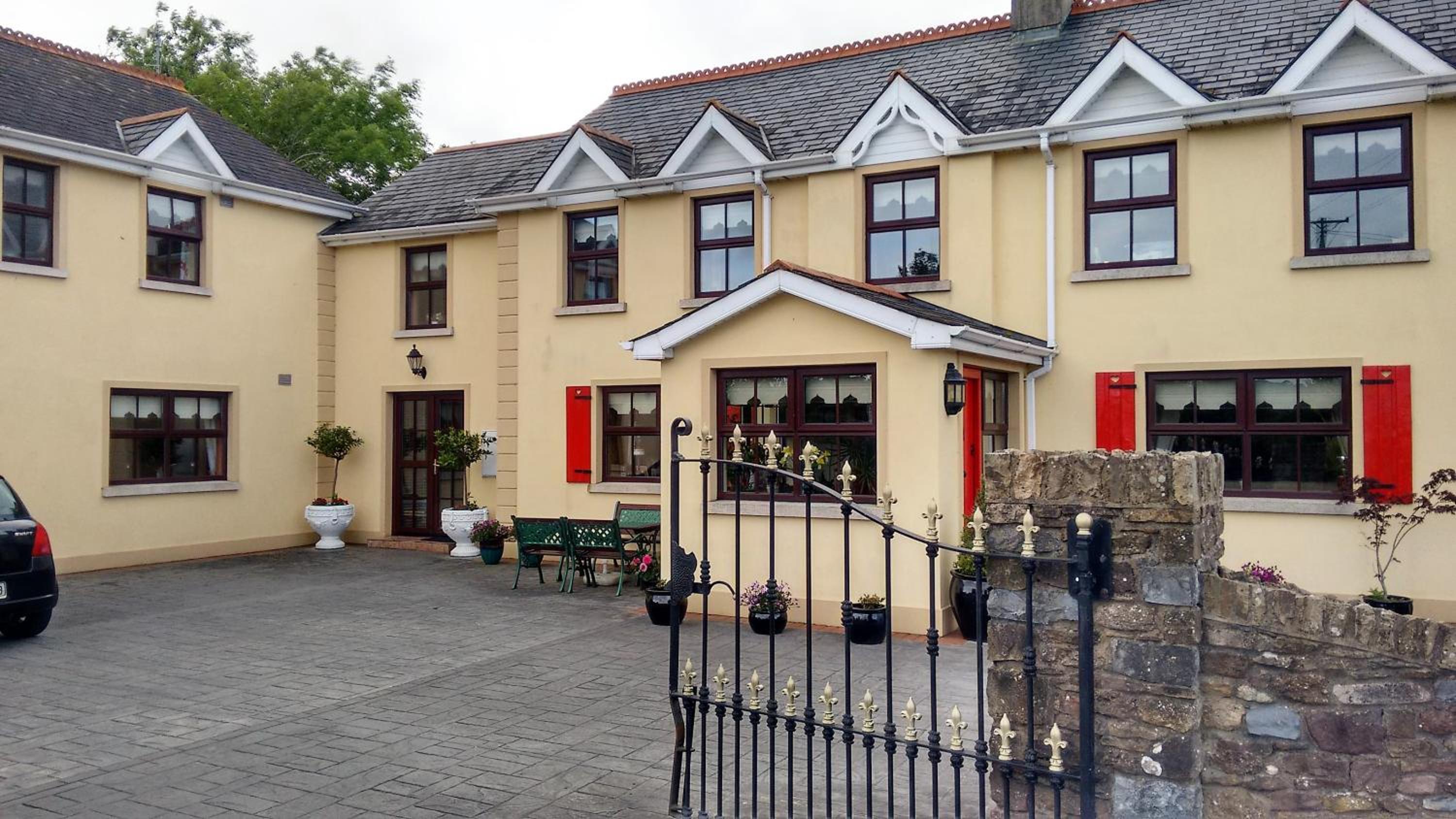 Waterford Vacations - Grannagh Castle House - Property Image 1