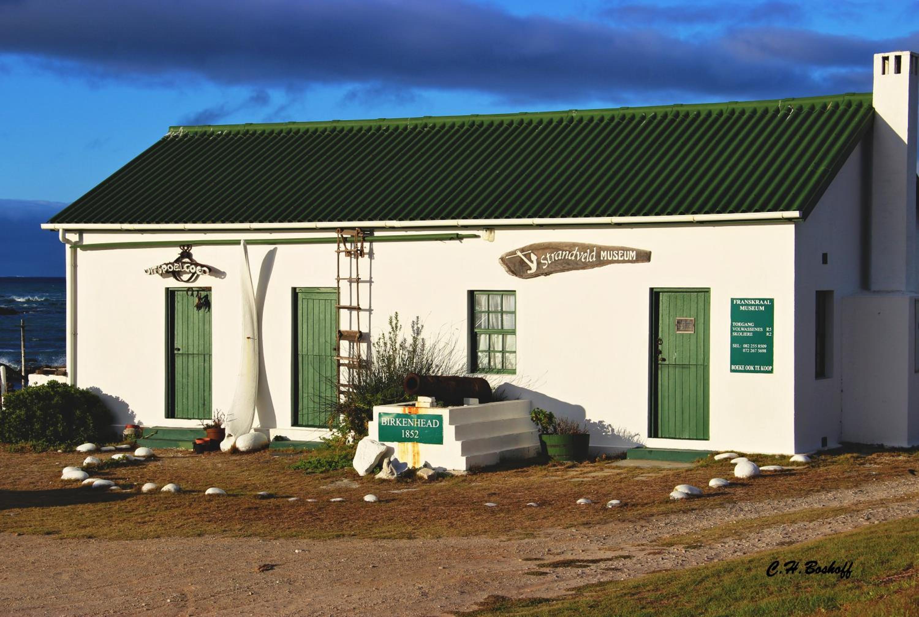 Walkerbay Accommodation