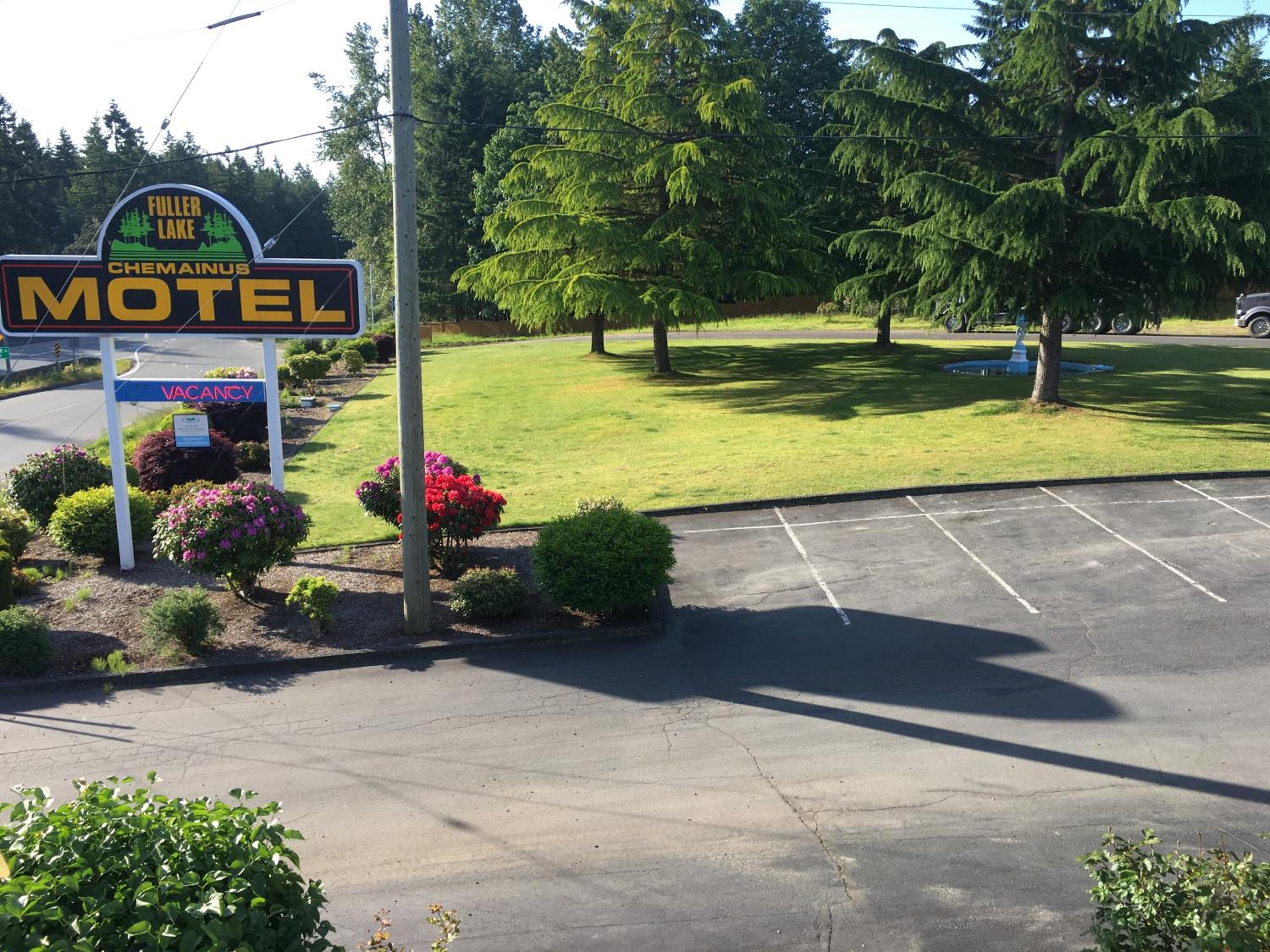 Fuller Lake Chemainus Motel
