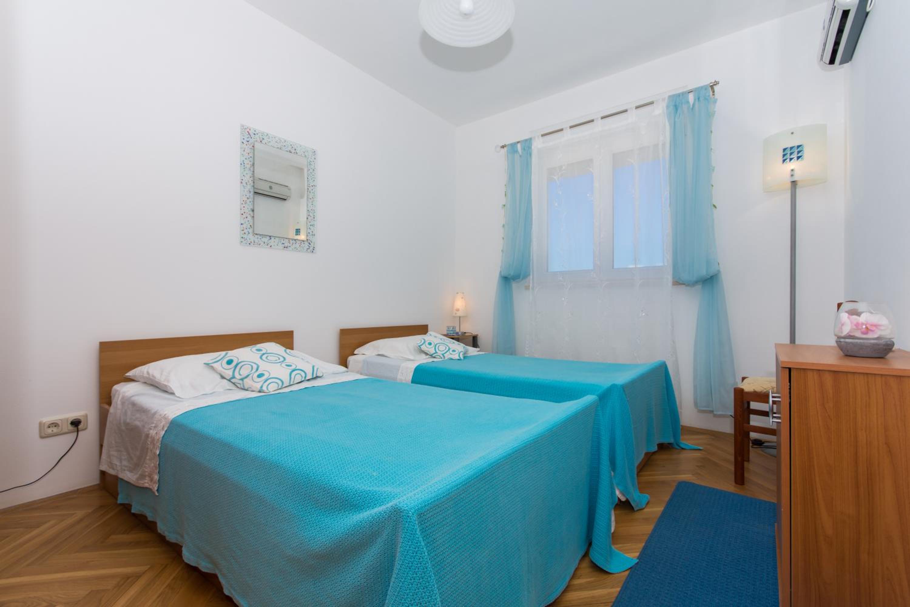 Apartments Katic view 2