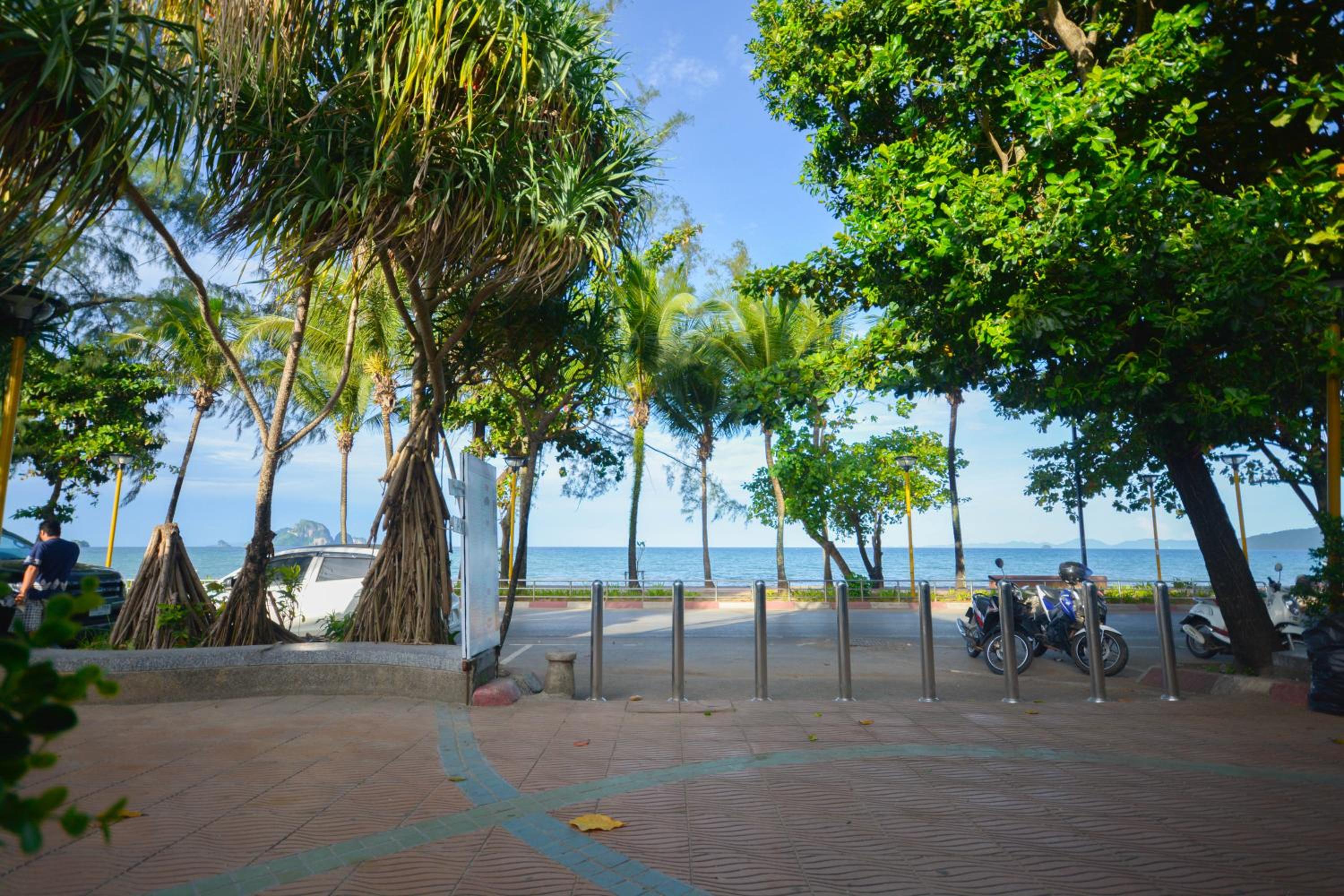 iRest Ao Nang Seafront