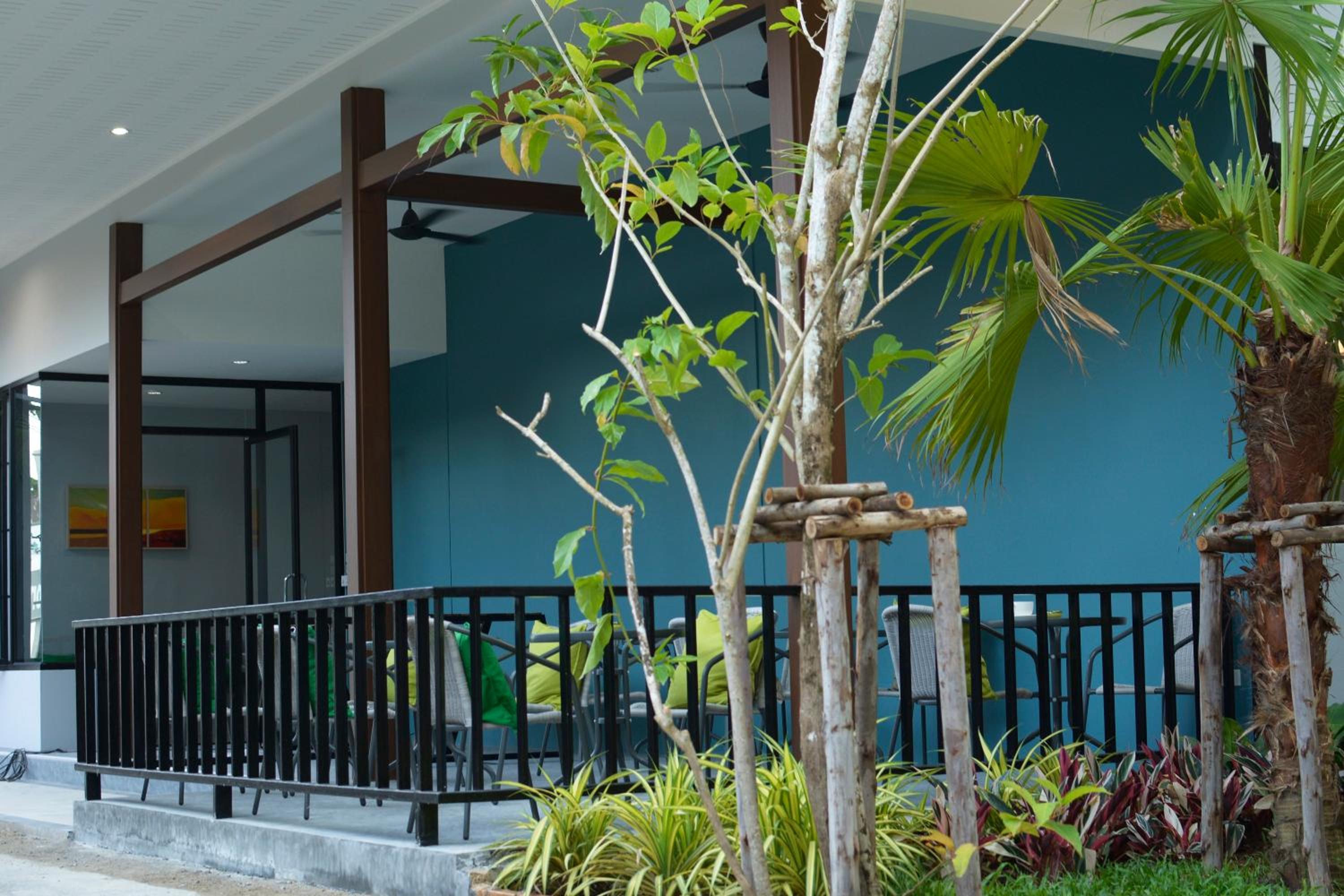 iRest Ao Nang Seafront