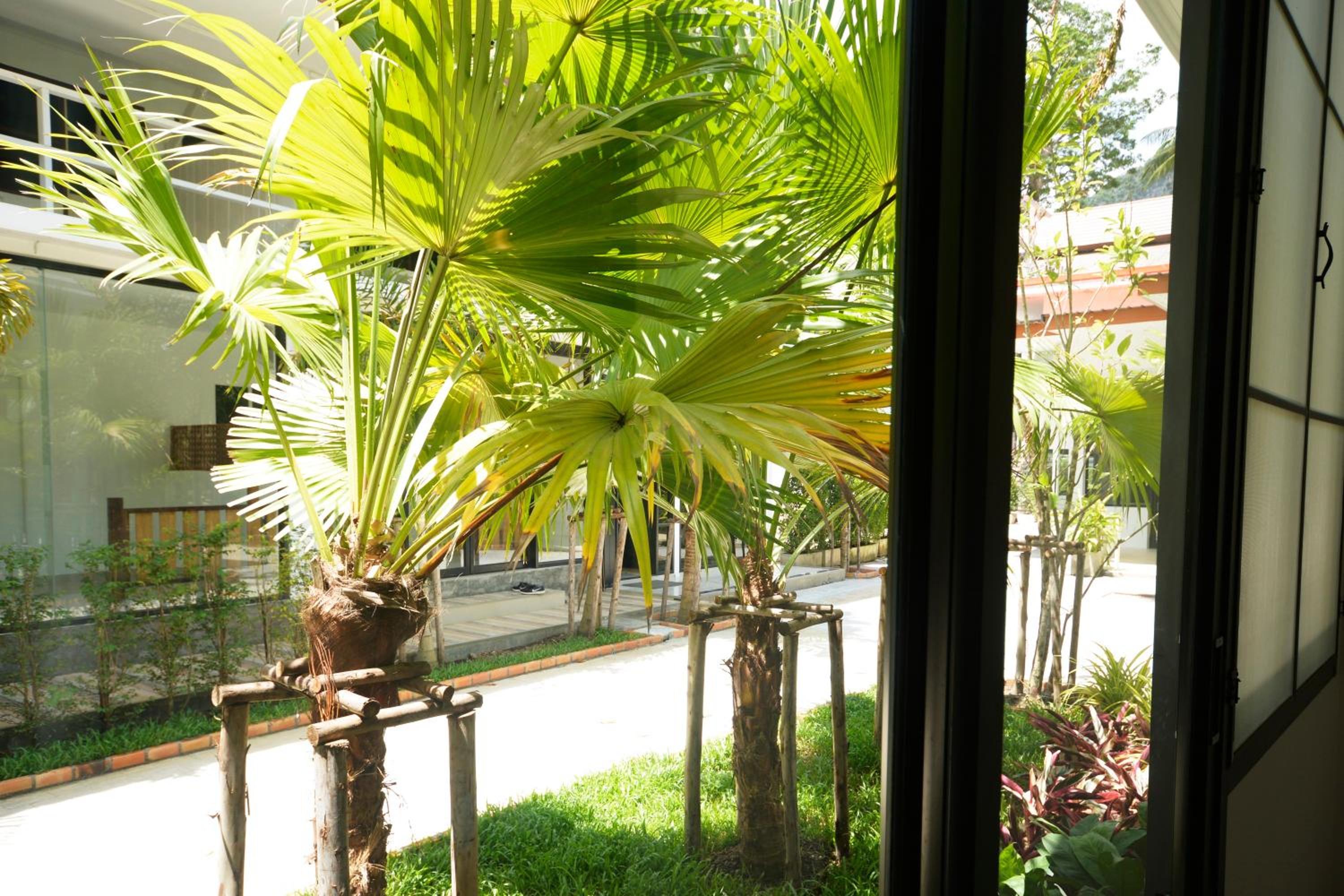 iRest Ao Nang Seafront