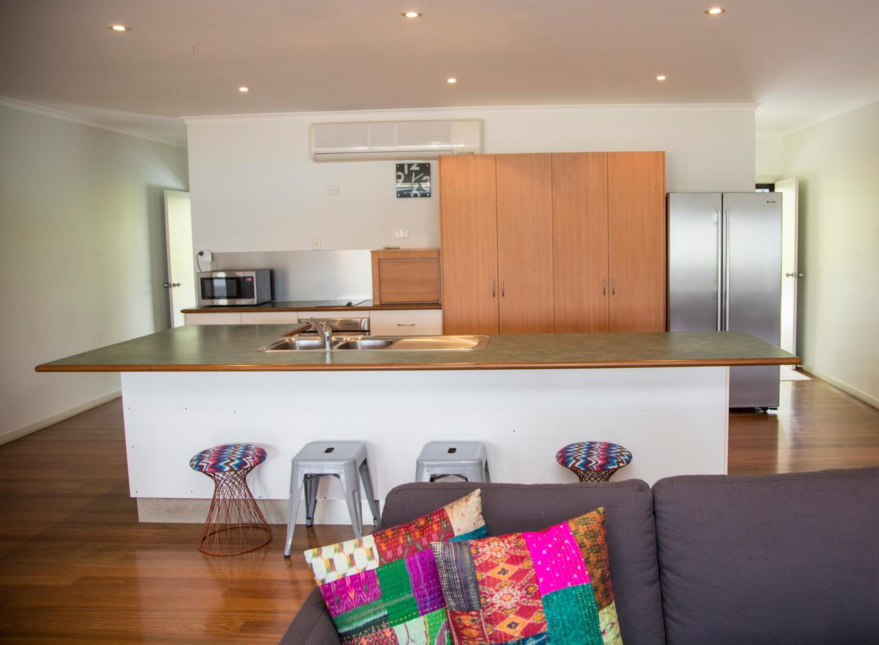 Apollo Jewel Beachfront Apartments