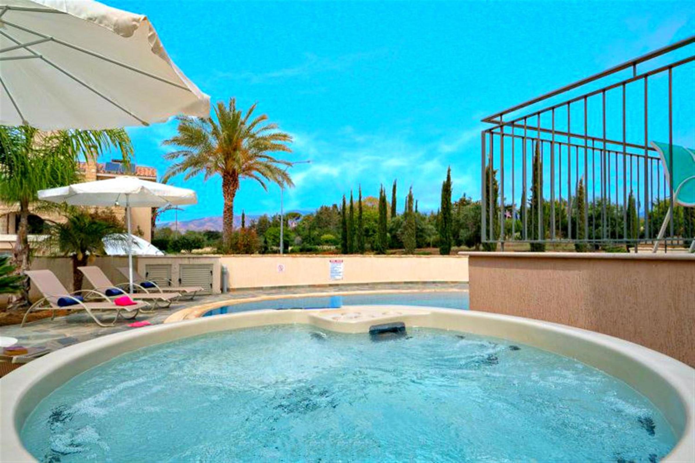 Villa Lalianda Sandy Beach Villas - Private Pool - Jacuzzi - Private Beach Area view 3