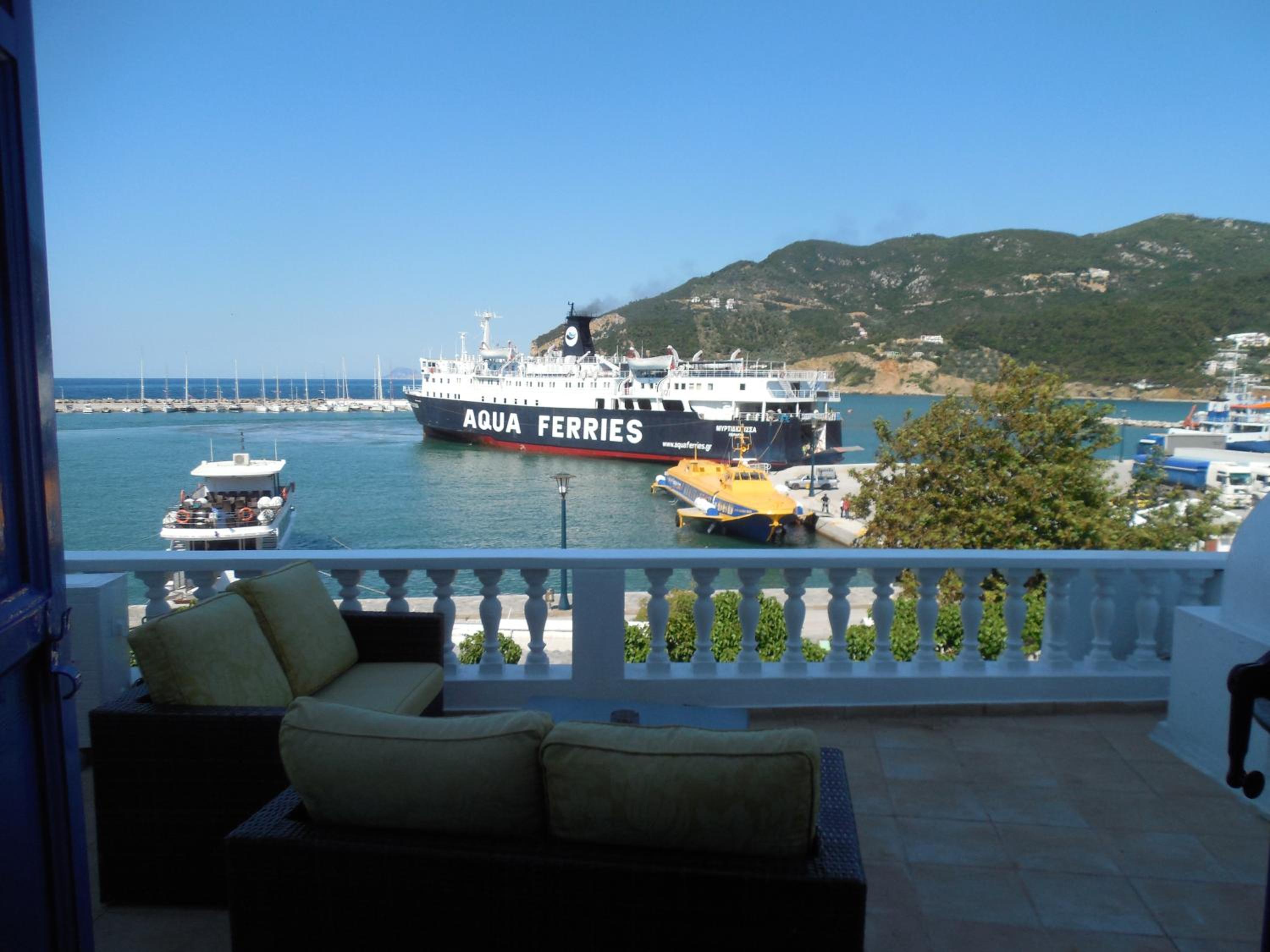 Adonis Rooms photo 3