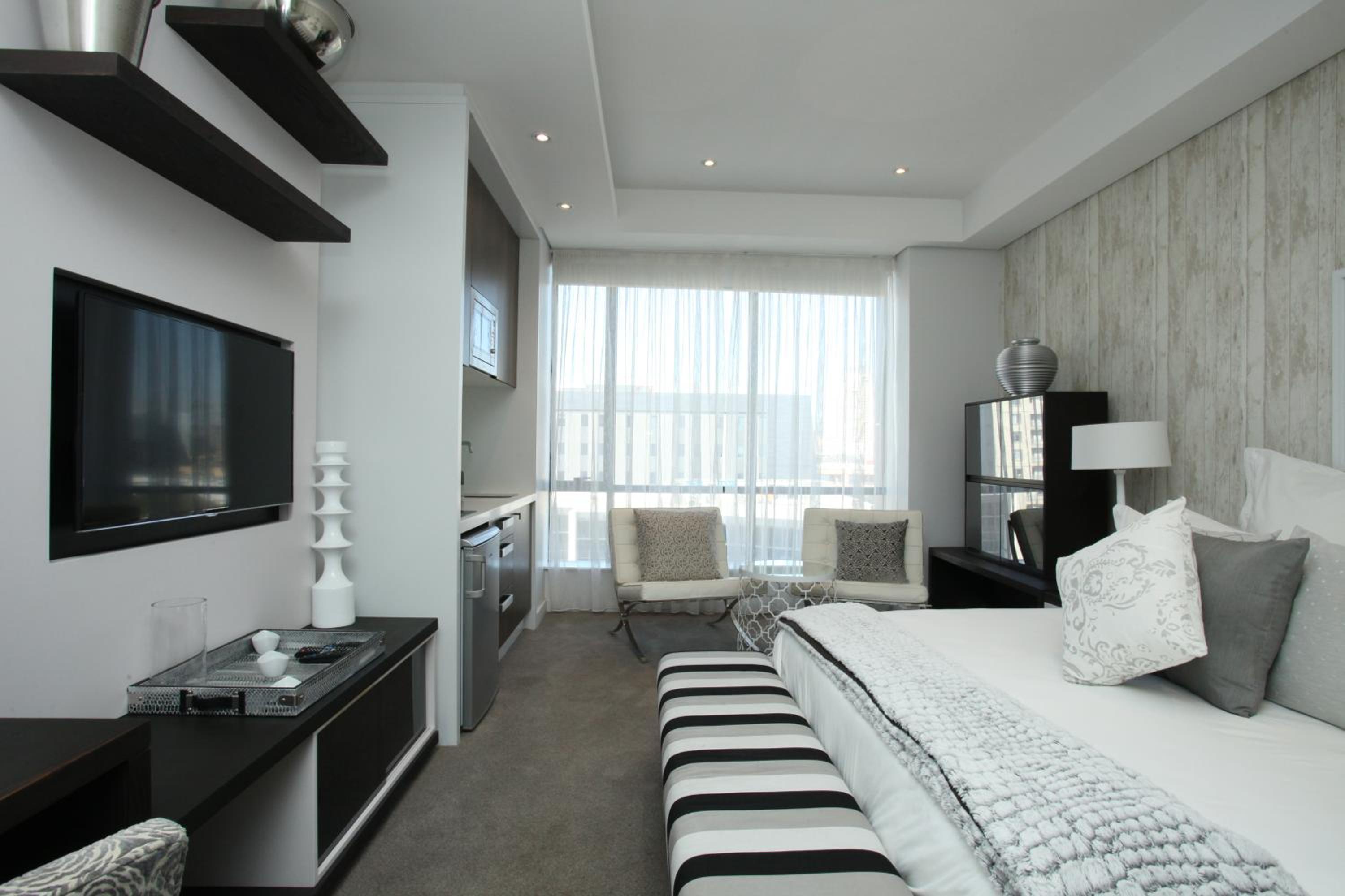Luxury @ Sandton Skye