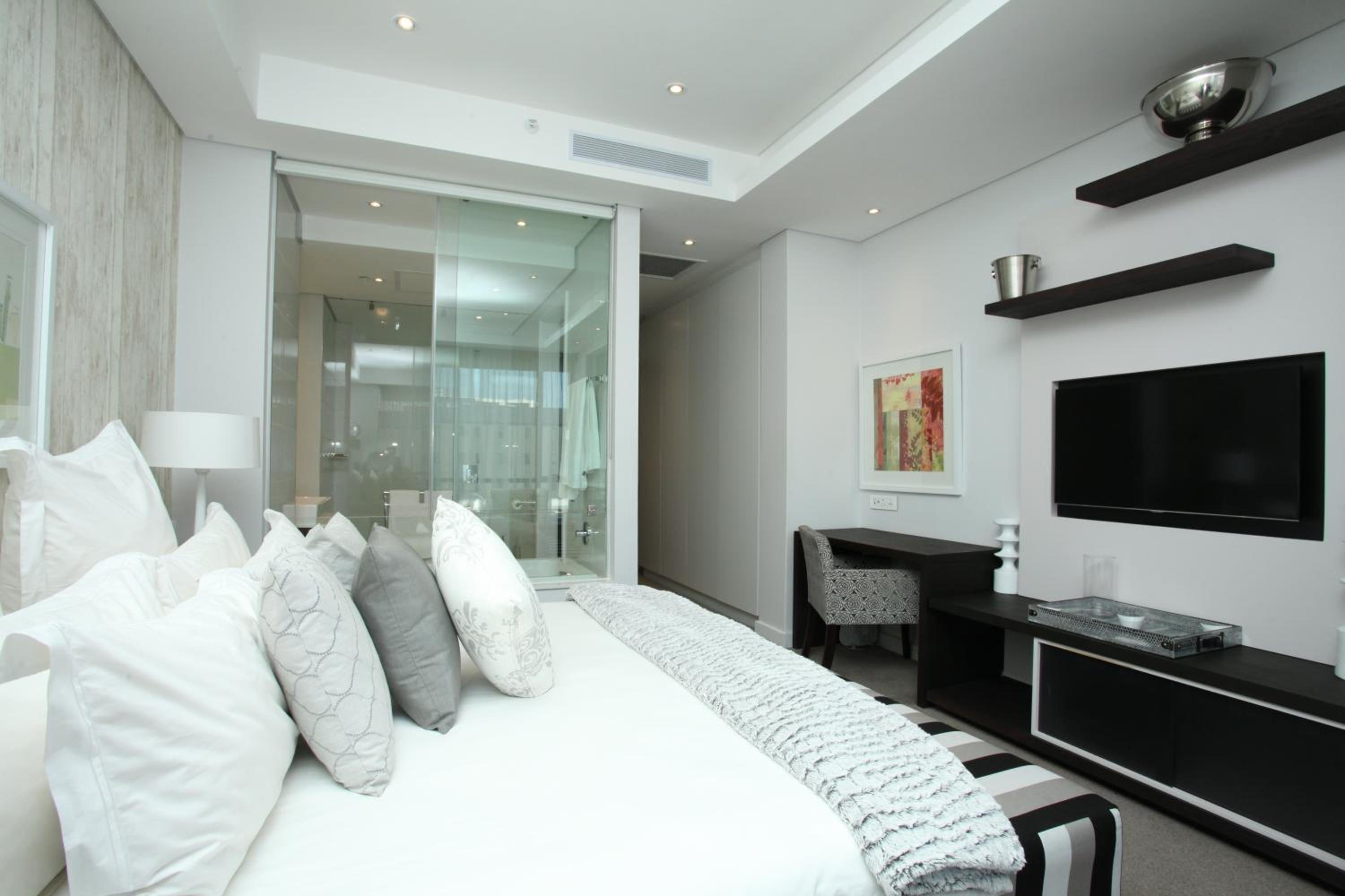 Luxury @ Sandton Skye