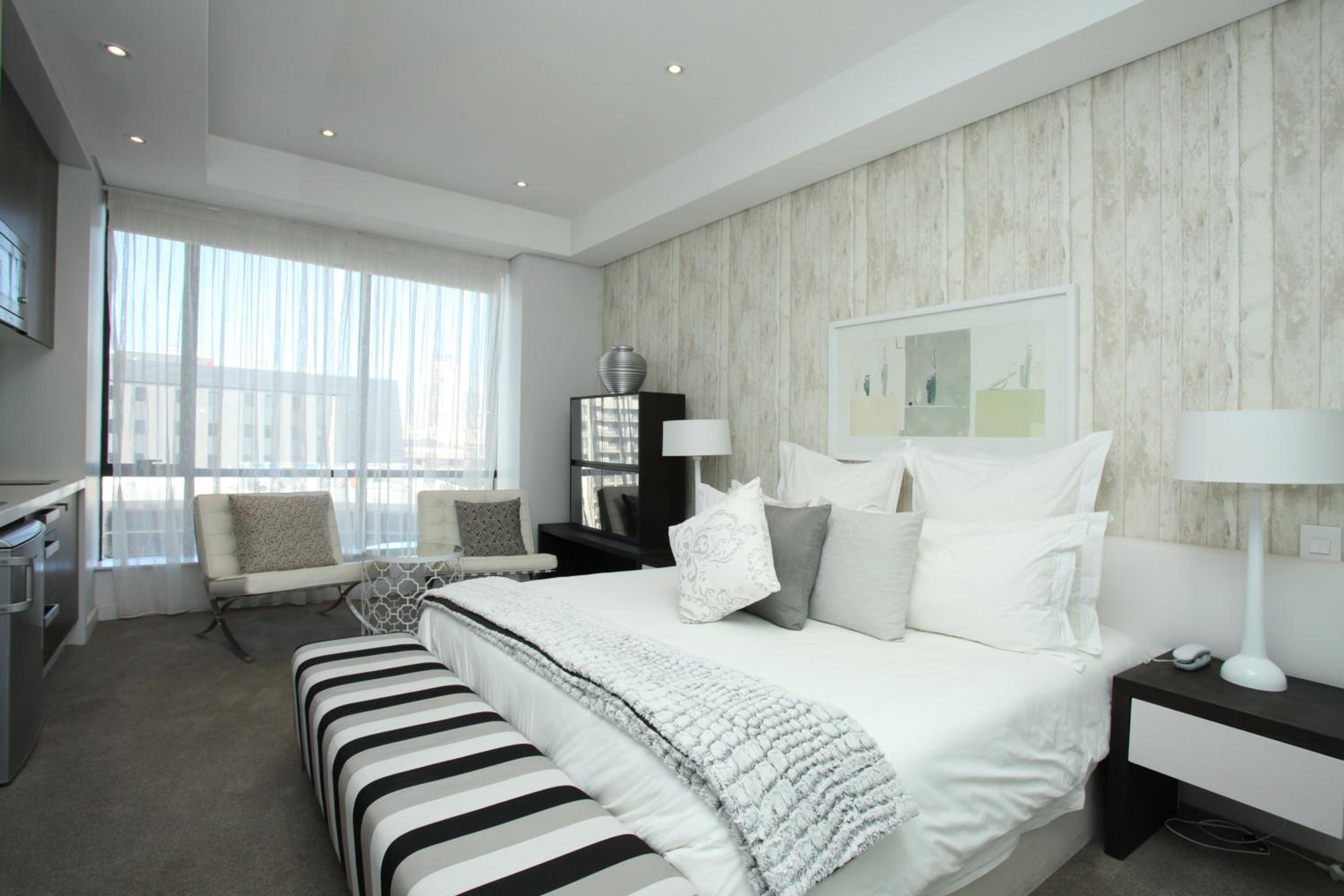 Luxury @ Sandton Skye