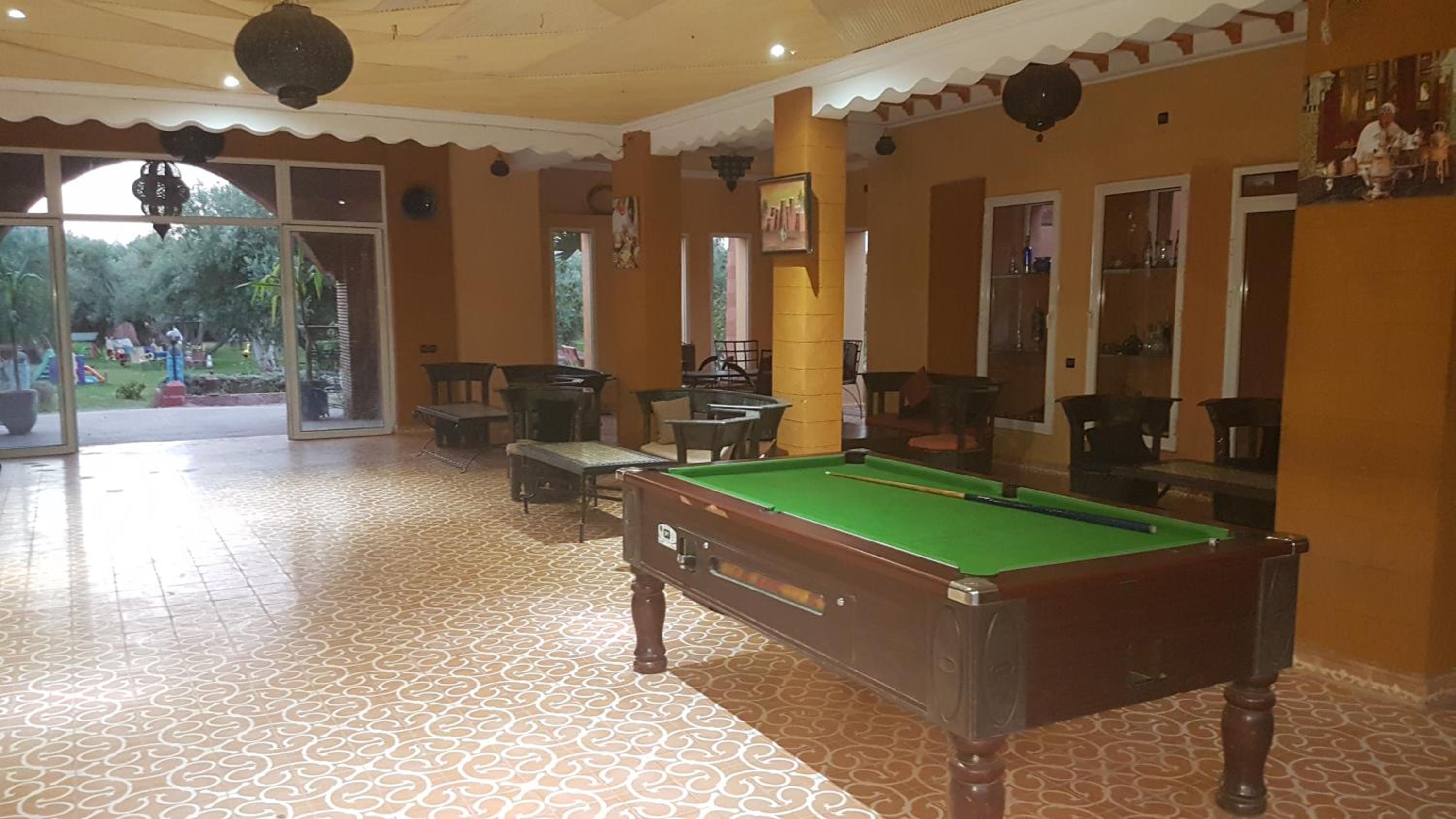 lounge