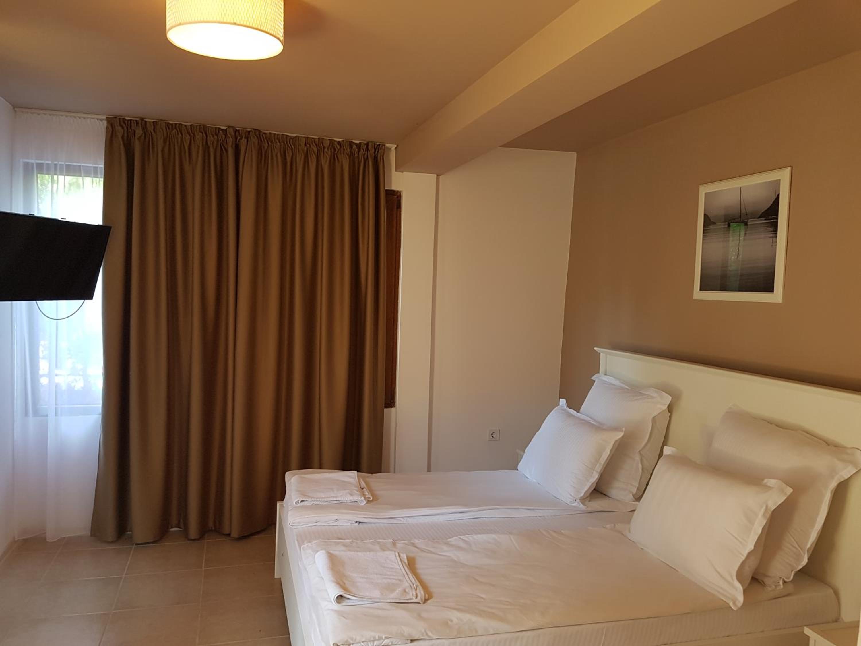 Kiara Apartments