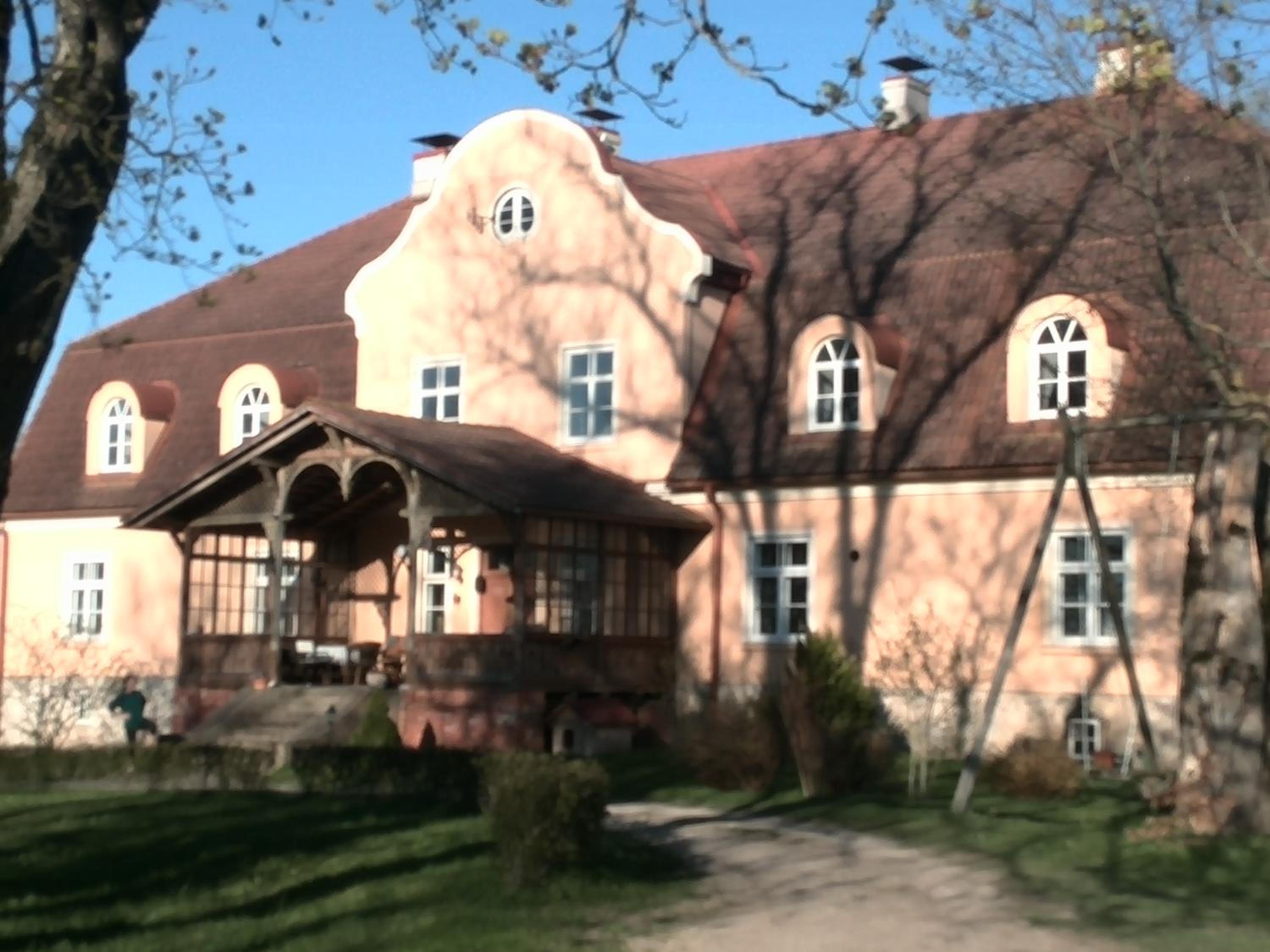 Photo 6