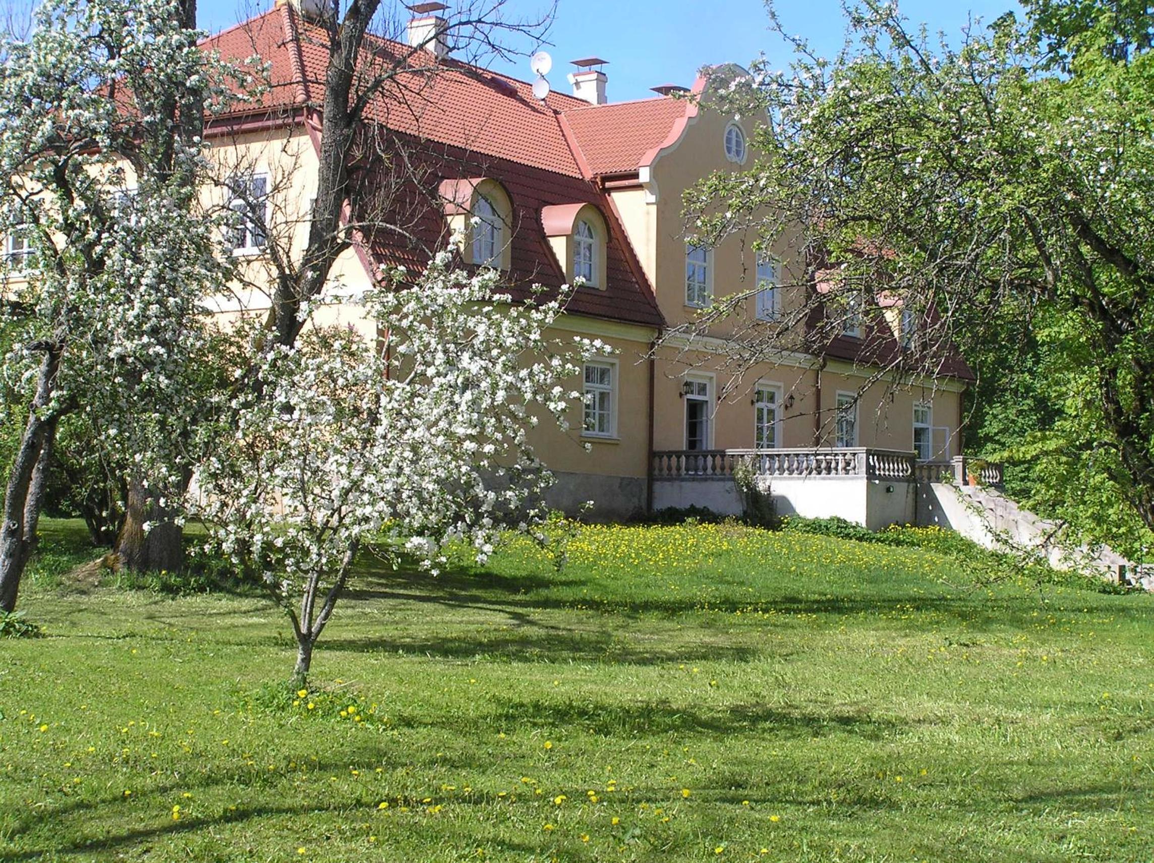 Maras Manor view 3