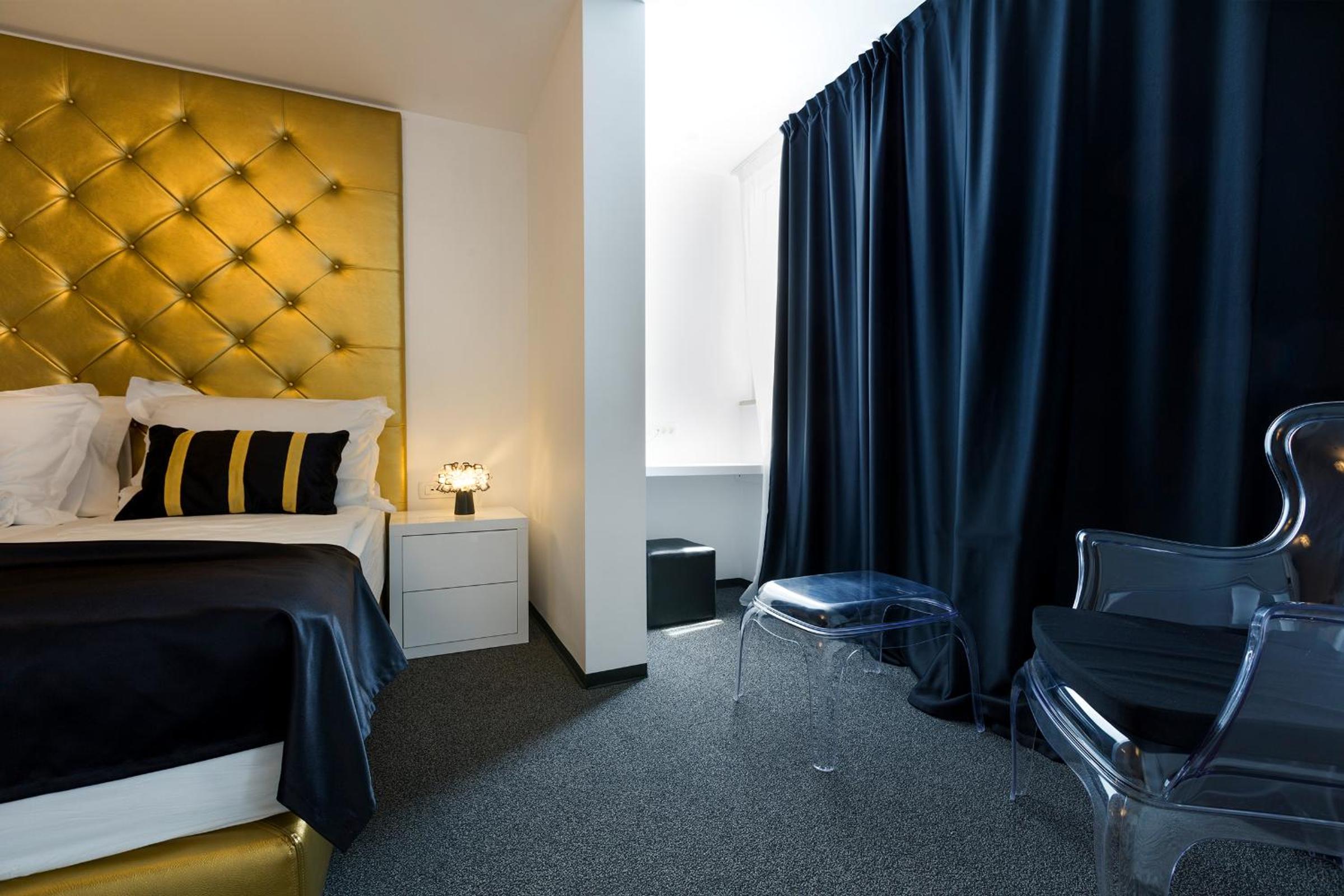 B Gold Luxury rooms B&B