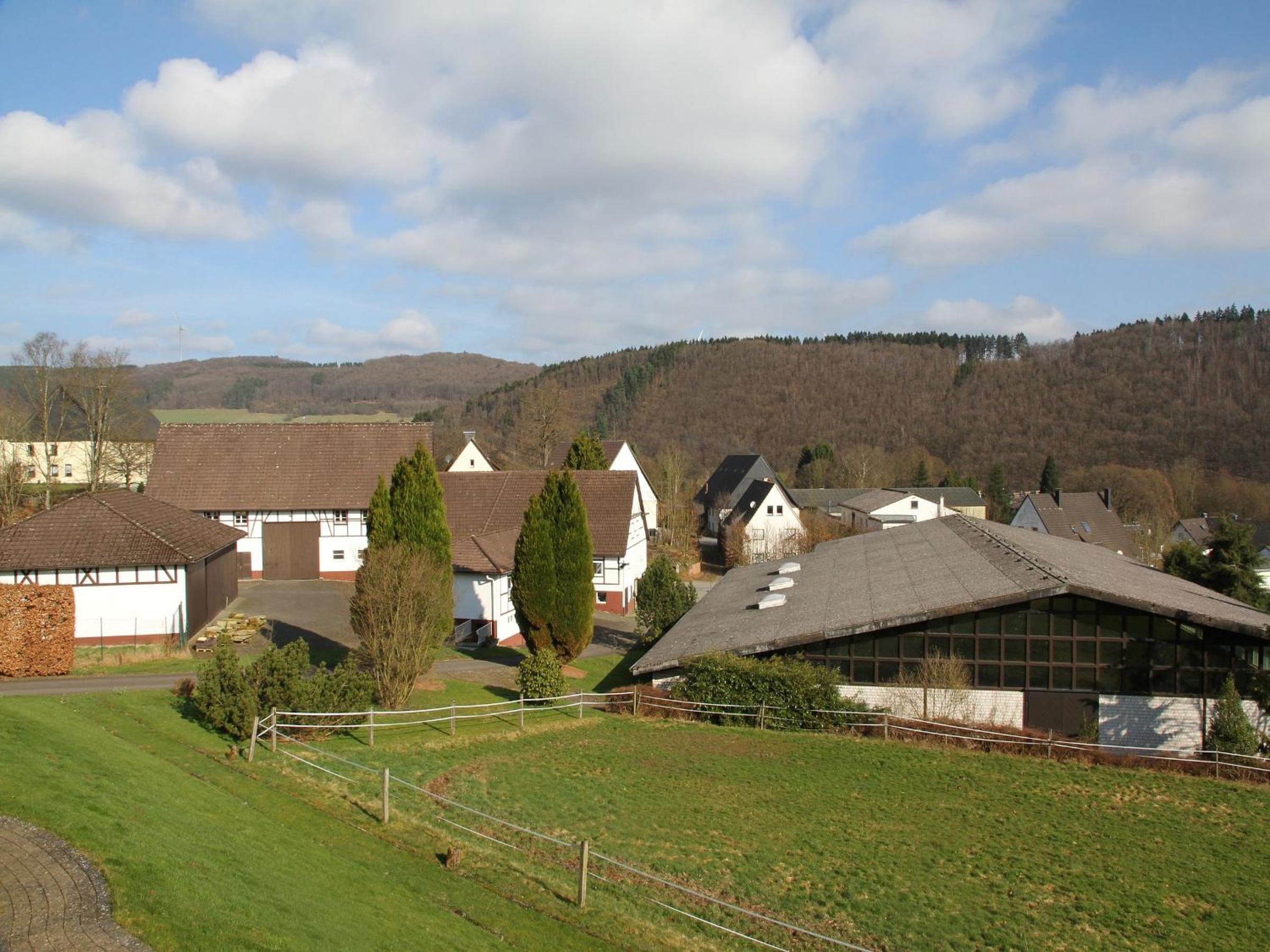 Mangs-Hof view 3