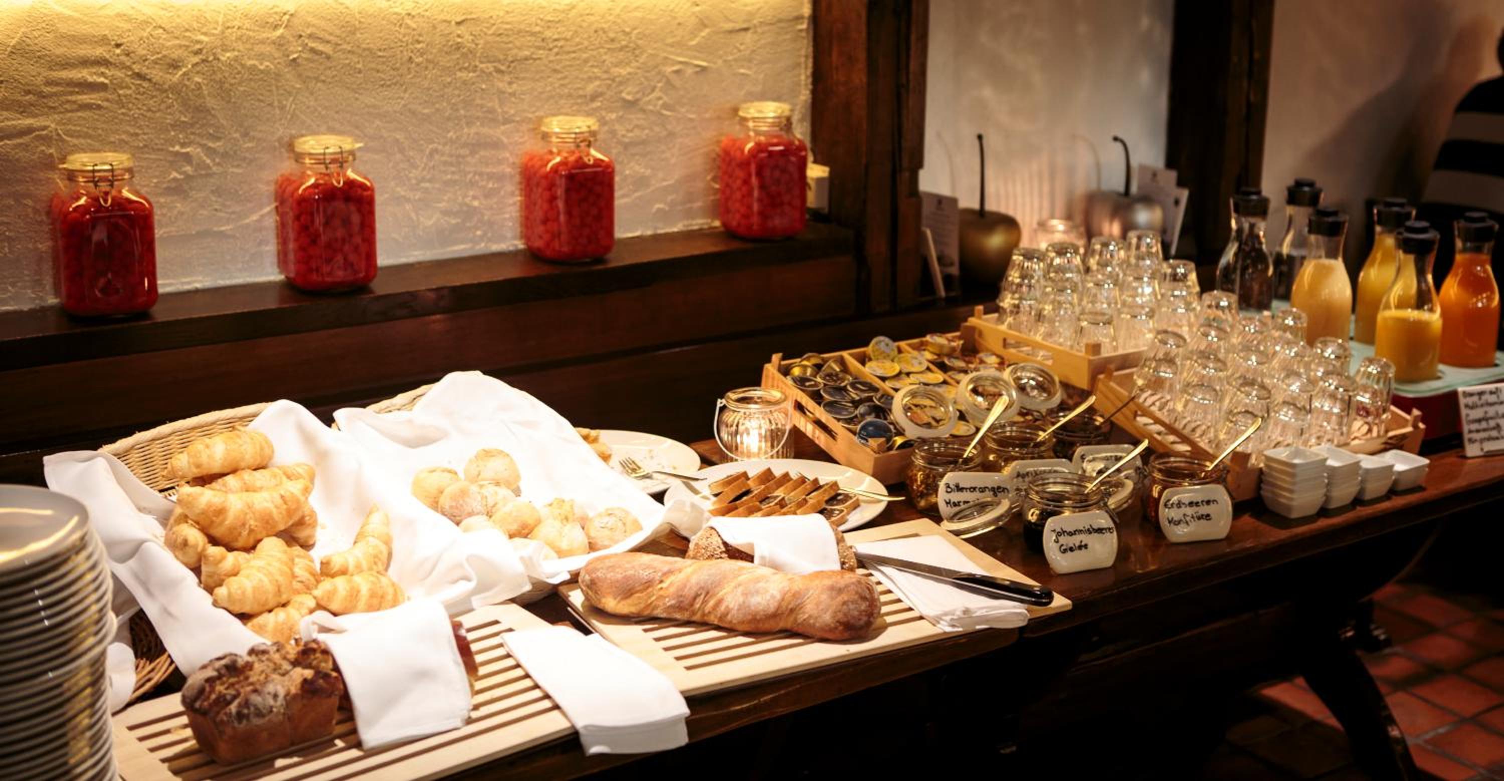 Swiss-Chalet Merlischachen - Historik Chalet-Hotel Lodge