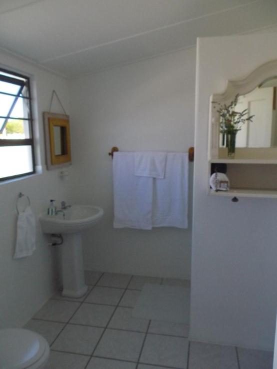 Breeze Inn Guesthouse