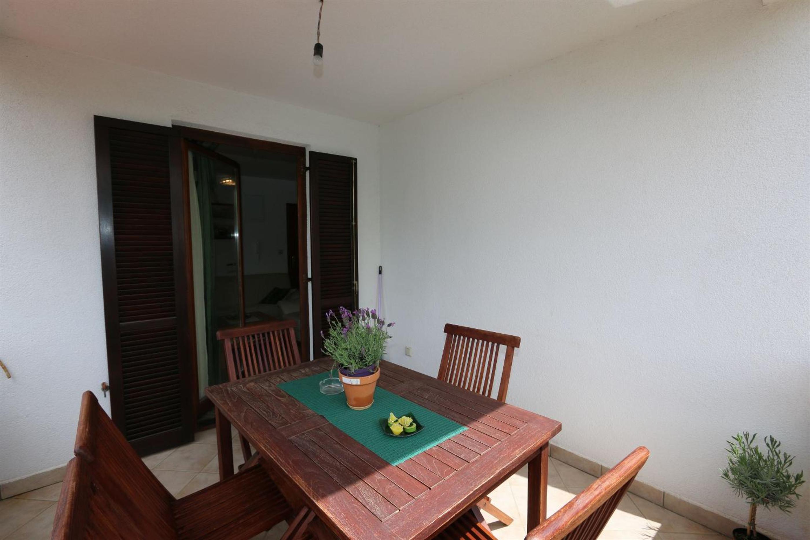 Apartment Bensak view 3