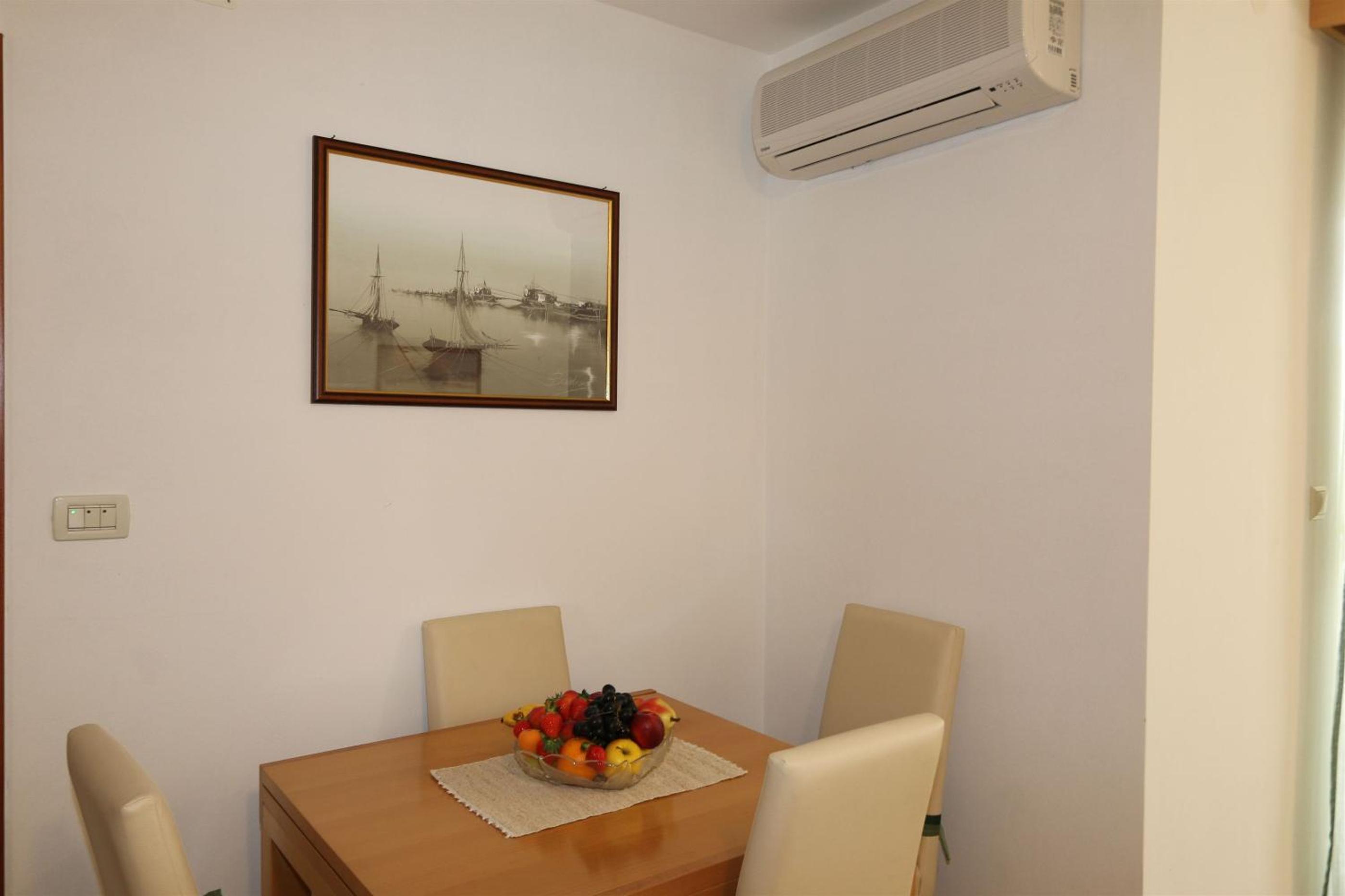 Apartment Bensak view 5