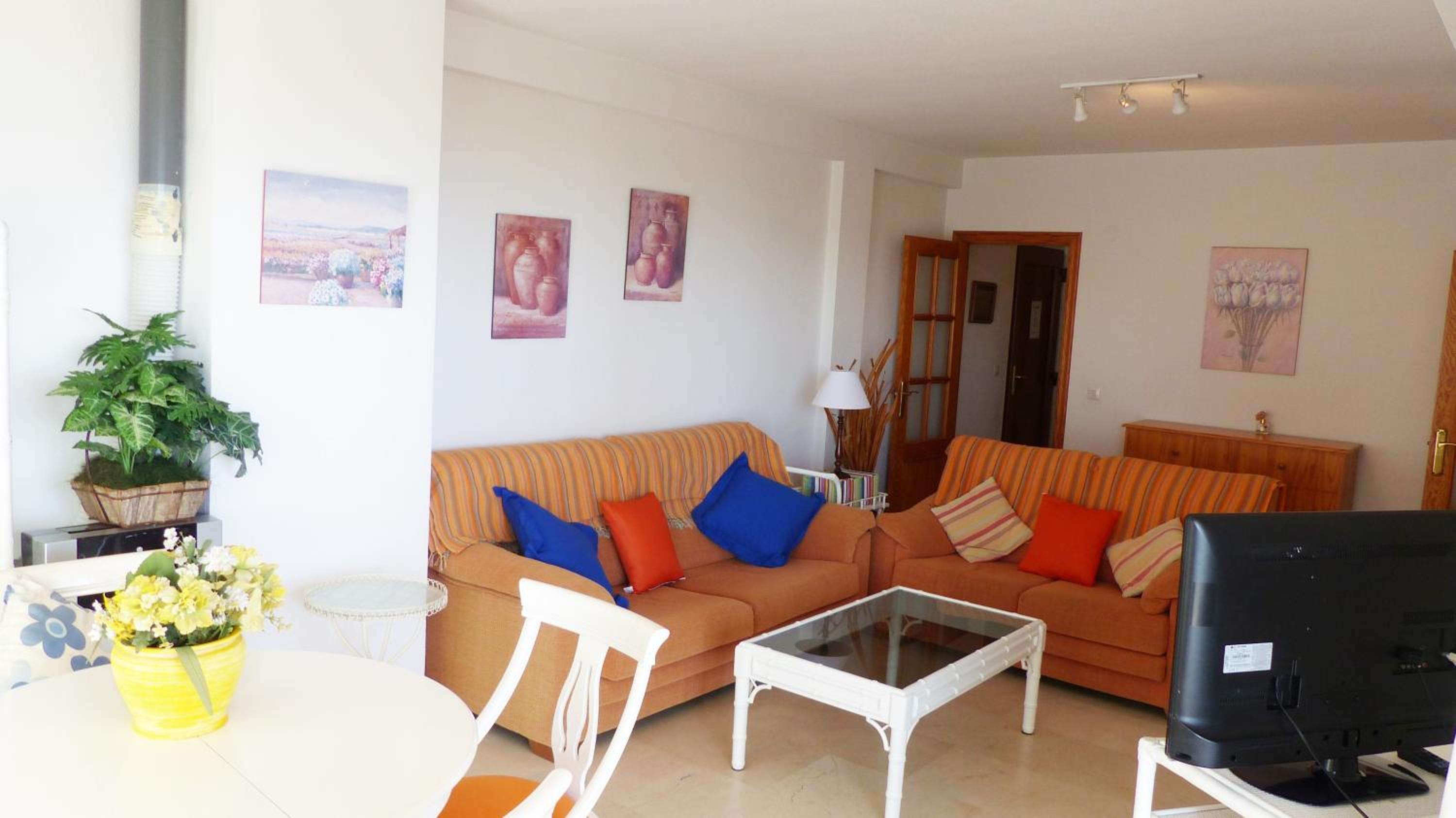 Carlton Playa en Denia — hotel room