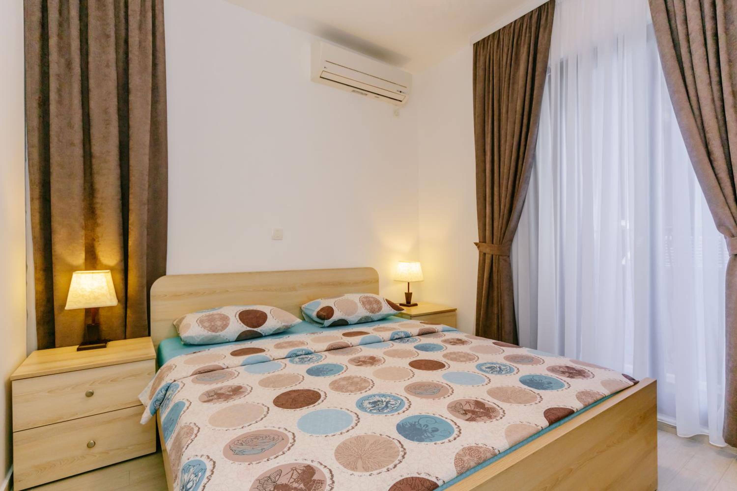 Opium Mar Apartments