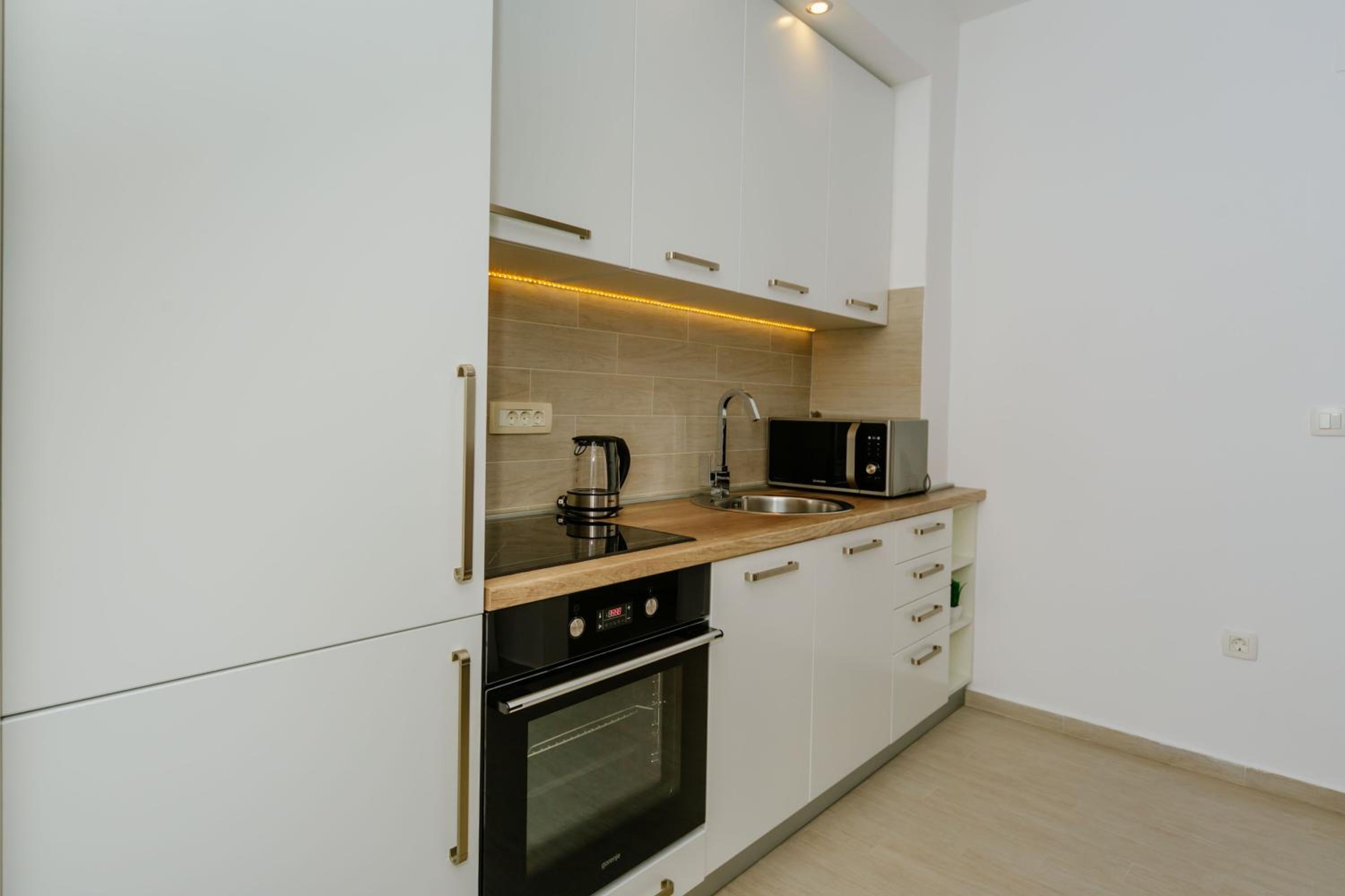 Opium Mar Apartments