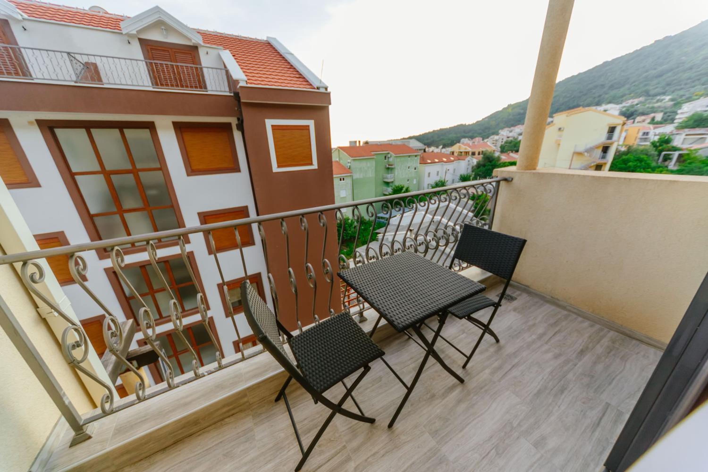 Opium Mar Apartments