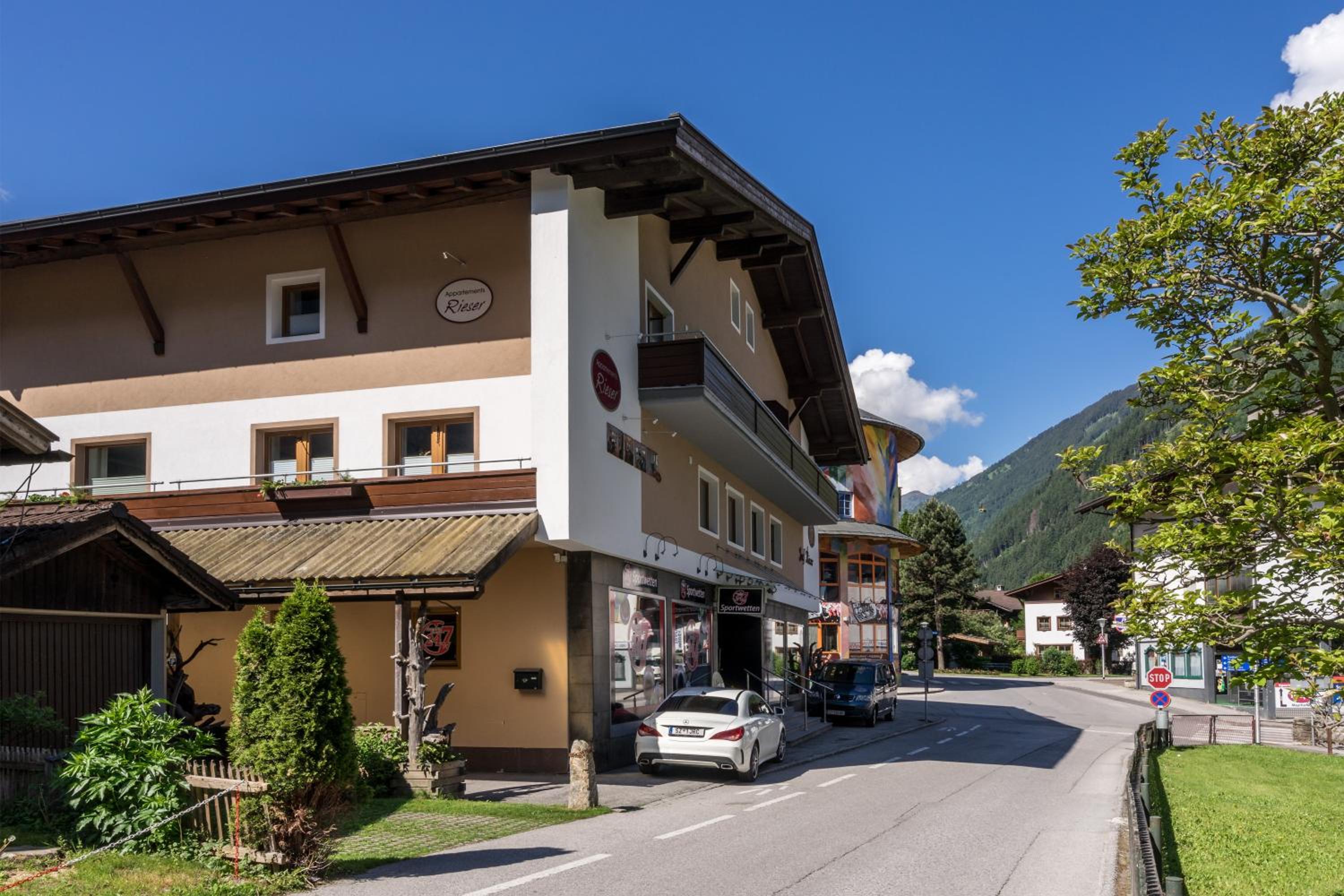 Appartements Rieser - im Herzen von Mayrhofen - sonniger Balkon - 3 Schlafzimmer