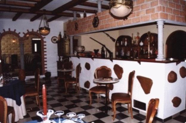 restaurant